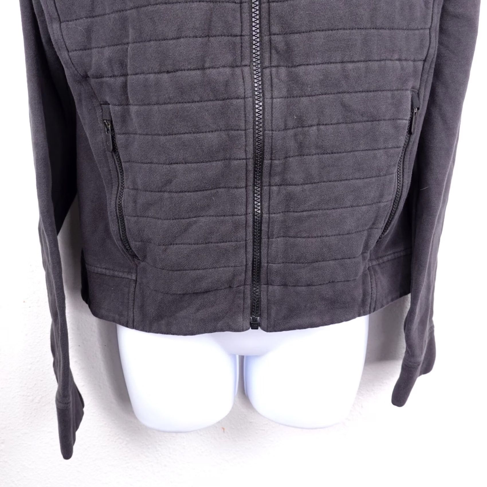 Lululemon Lululemon Scuba Full Zip Hoodie Fleece Sweatshirt Jacket Black Size 4 Women Long Sleeve Hooded Pockets Mock Neck Casual Activewear Zipper Logo Size S / US 4 / IT 40 - 4 Thumbnail