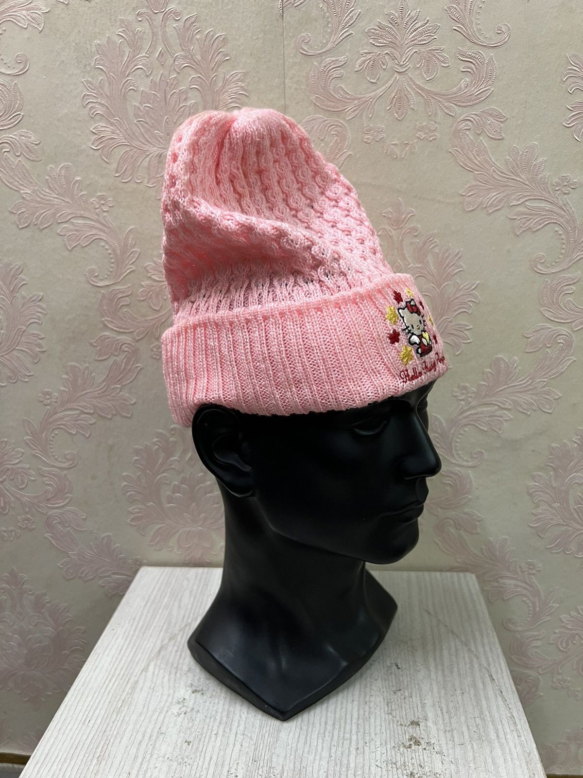 Cartoon Network Vintage Hello Kitty Sanrio Cartoon Beanie Hats Size ONE SIZE - 4 Thumbnail