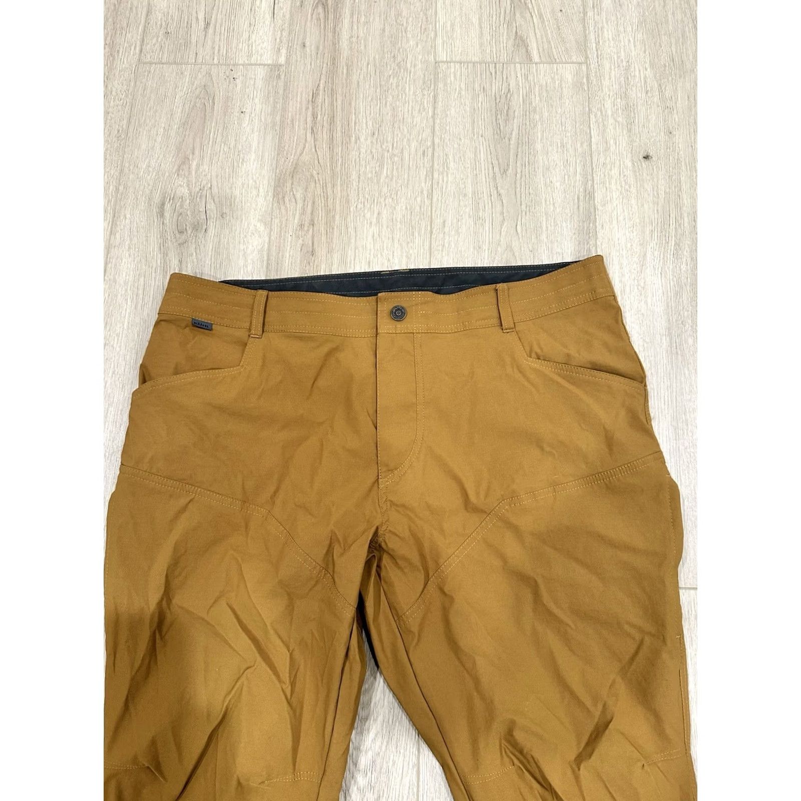 Vintage Kuhl Pants Men Chino Casual Travel Workwear 40x28 Tobacco Brown Nylon Spandex Breathing Pockets Cargo Pocket Slim Tapered Renegade Size US 40 / EU 56 - 4 Thumbnail