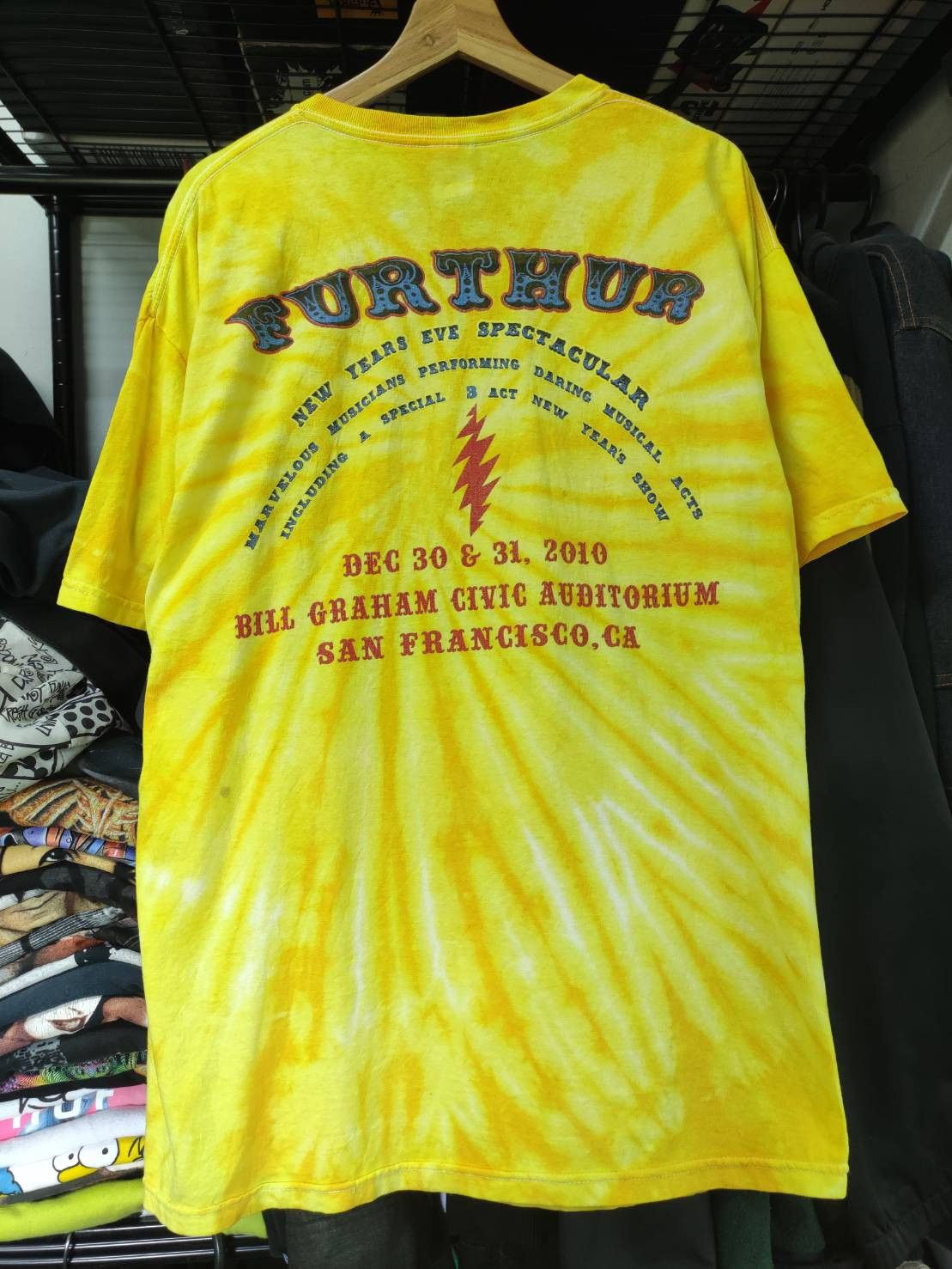 Band Tees Grateful Dead Furthur New Years Eve 2010 T-Shirt Size US XL / EU 56 / 4 - 2 Thumbnail