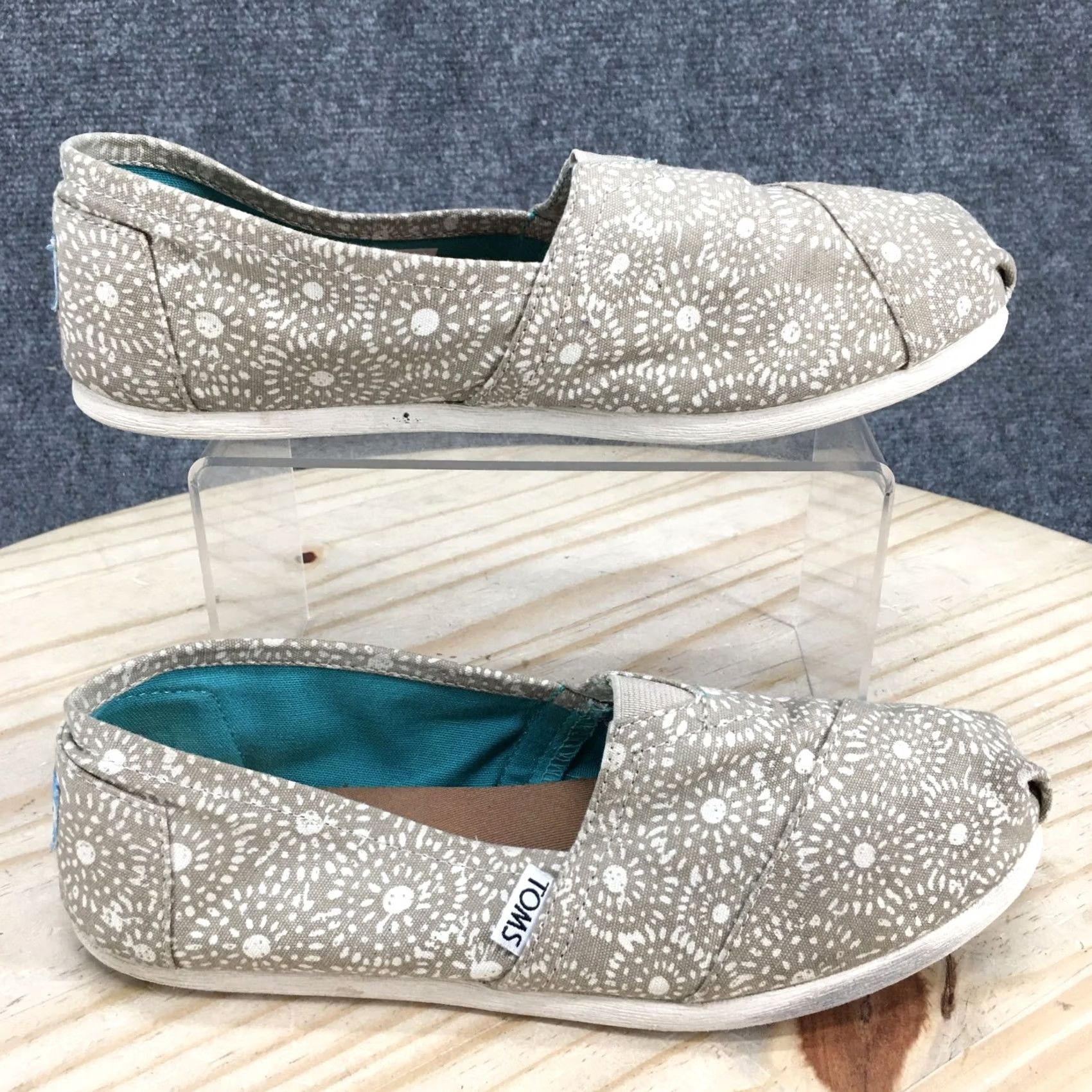 Toms TOMS Shoes Womens 8 Casual Slip-On Flats Multicolor Fabric Low Top Comfort Shoes Vol. 8 Women Slip-On Casual Flat Front White text Size M / US 6-8 / IT 42-44 - 2 Thumbnail