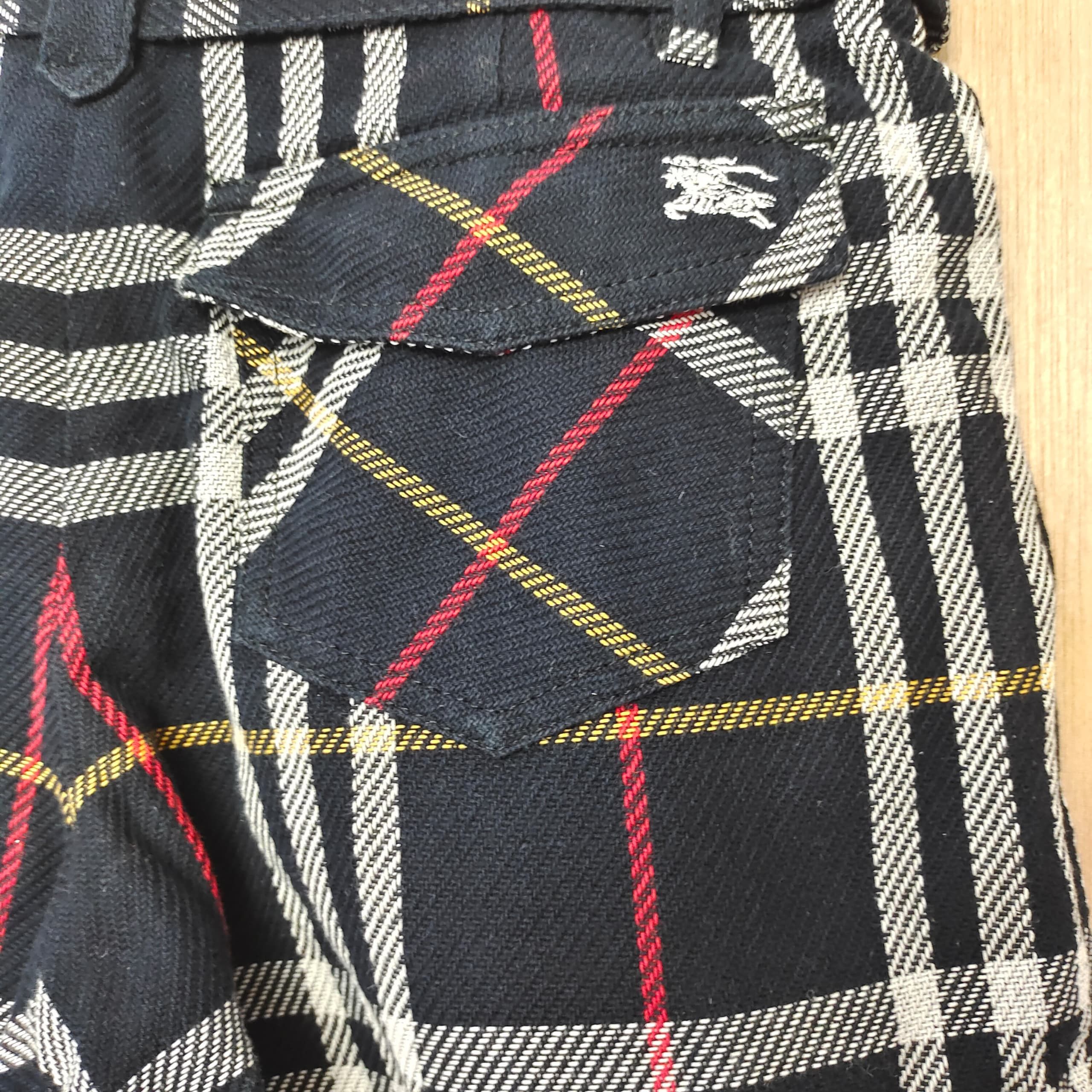 Burberry × Gosha Rubchinskiy BURBERRY BLUE LABEL NOVA CHECK HIGH WAIST MINI SHORT PANTS Size 28" / US 6 / IT 42 - 6 Thumbnail
