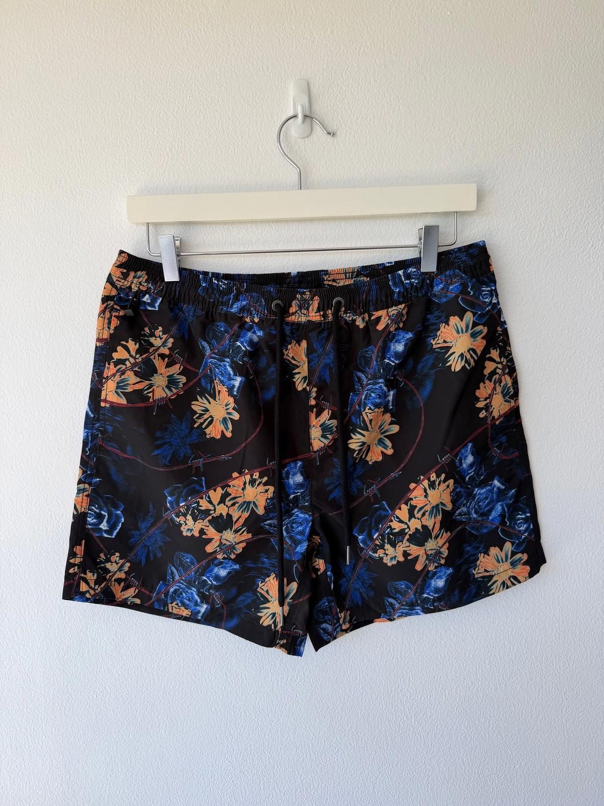 Ksubi new Ksubi mens boardshort shorts hyperflower black medium 32 Size US 32 / EU 48 - 1 Thumbnail