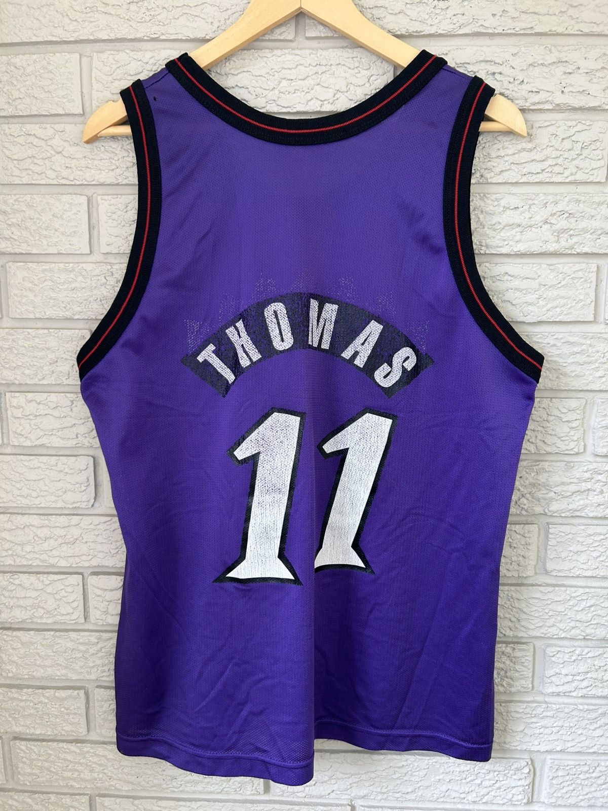Champion × NBA × Vintage Vintage 90s Champion Toronto Raptors Isiah Thomas Jersey Size US M / EU 48-50 / 2 - 5 Thumbnail
