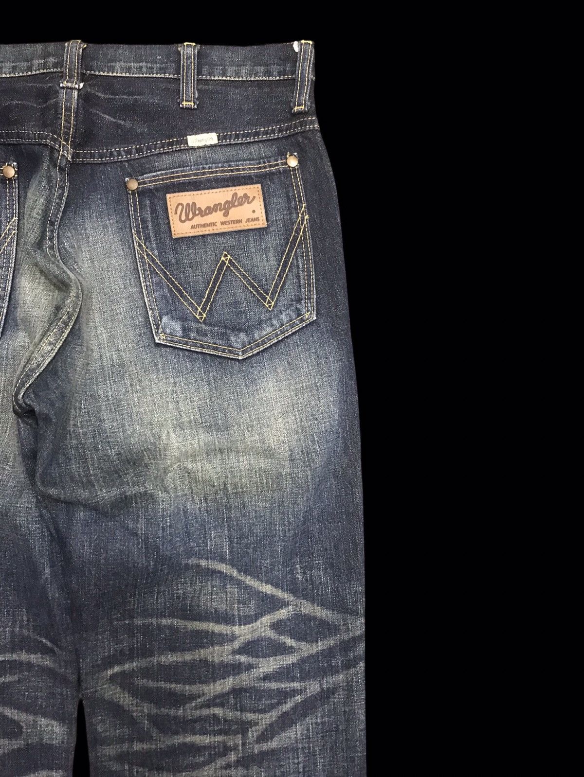 Vintage × Wrangler 💥Wrangler Stunning Stylish Rusty Wash Faded Denim F146 Size US 34 / EU 50 - 9 Thumbnail