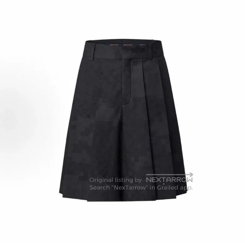 Louis Vuitton Louis Vuitton Plaid print baggy pleated cropped casual sho Size 36" / US 14 / IT 50 - 6 Thumbnail