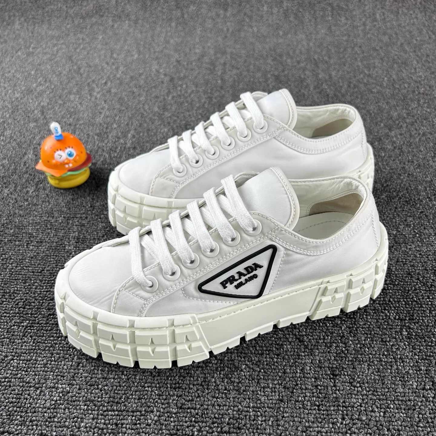 Prada Prada white platform biscuit shoe women's 35.5 Size US 5 / IT 35 - 1 Thumbnail