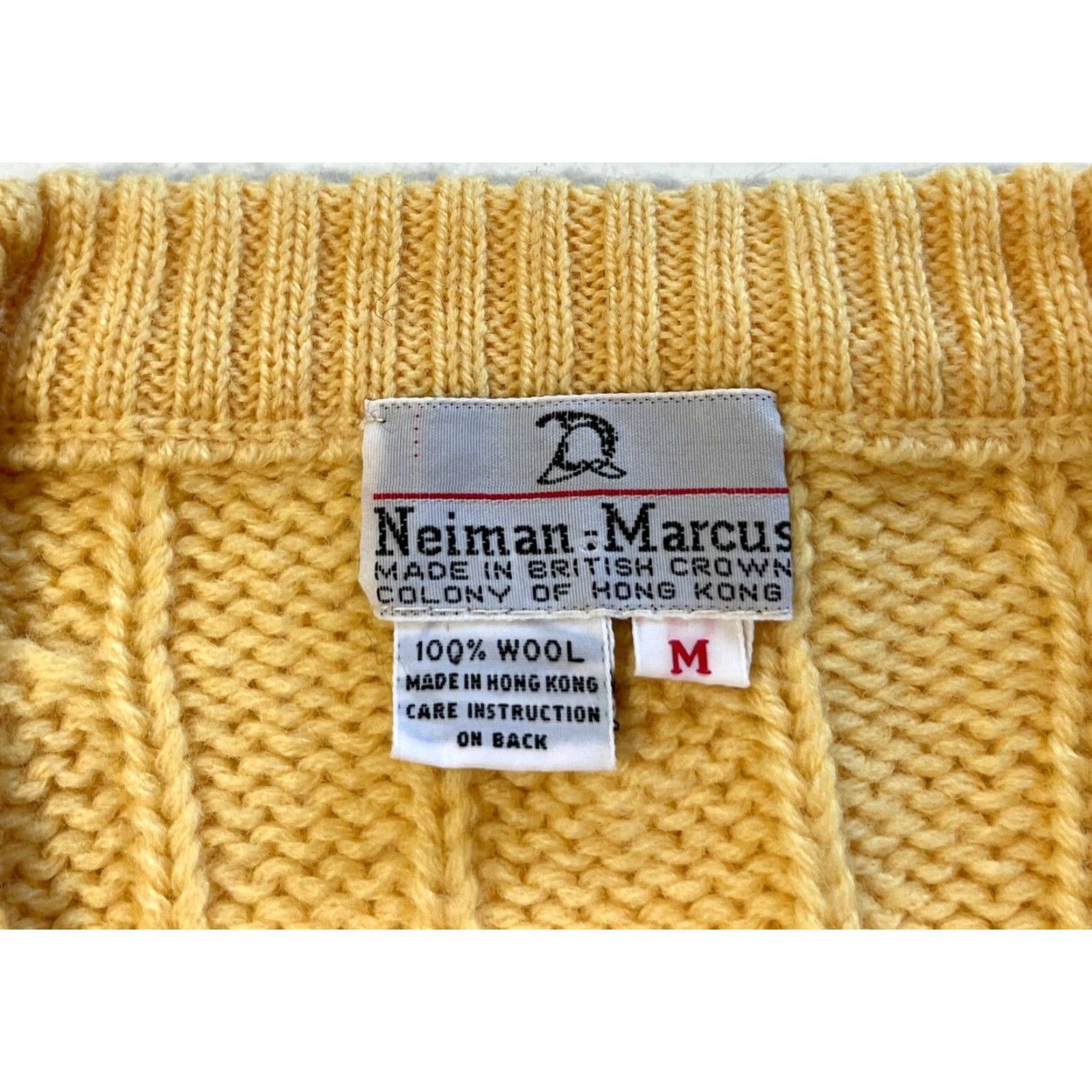 Neiman Marcus VINTAGE Neiman Marcus Men's Sweater Vest Shirt 90s Preppy Yellow Wool Knit Vest Mens M Size US M / EU 48-50 / 2 - 6 Thumbnail