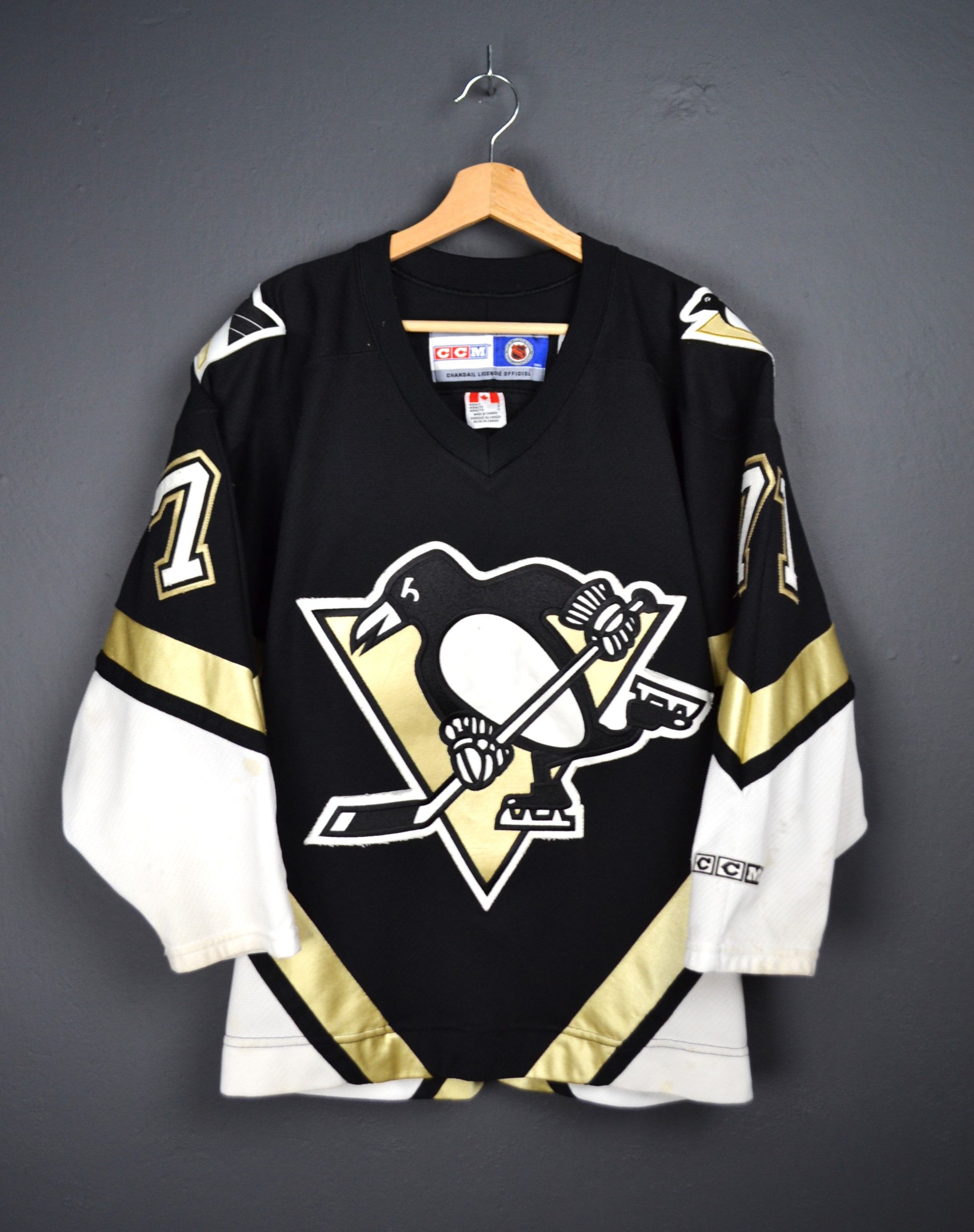 Ccm Pittsburgh Penguins Vintage Malkin 71 CCM Jersey Fight Strap Size US S / EU 44-46 / 1 - 2 Thumbnail