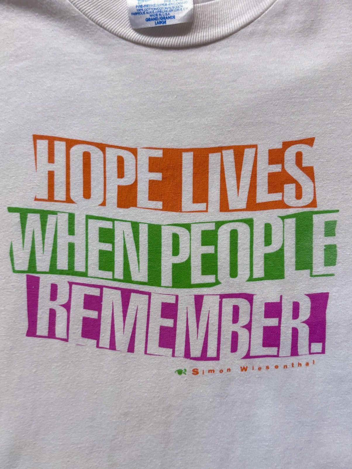 Vintage 90’s Hope Lives When People Remember Vintage Tee Size US L / EU 52-54 / 3 - 3 Thumbnail