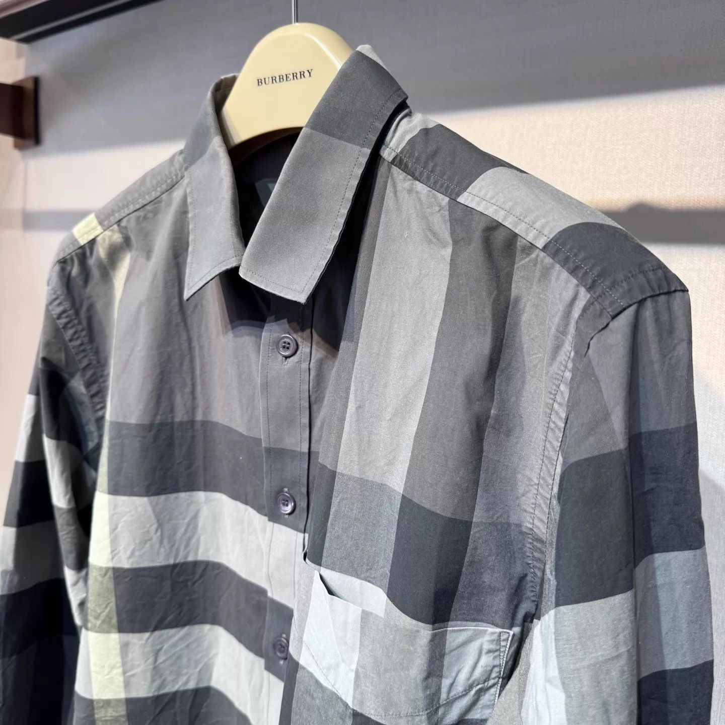 Burberry Burberry gray blue check shirt M 99 new Size US M / EU 48-50 / 2 - 4 Thumbnail