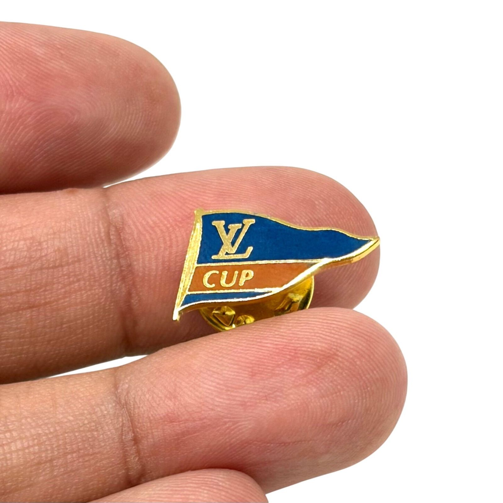 Louis Vuitton Louis Vuitton Cup Flag Pin Size ONE SIZE - 3 Thumbnail
