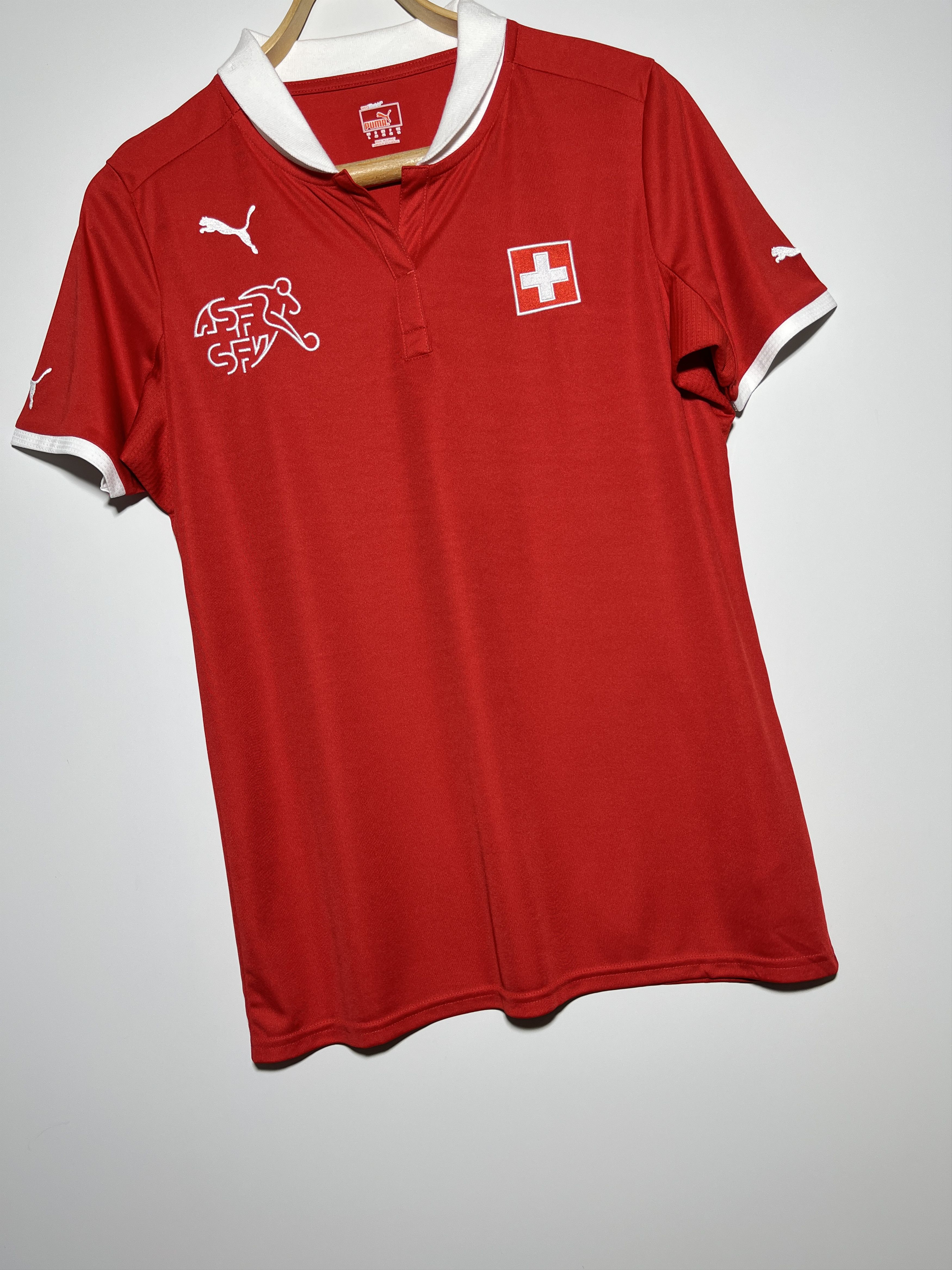 Puma Puma Switzerland National Team 2012-2014 Home Jersey Size US L / EU 52-54 / 3 - 4 Thumbnail