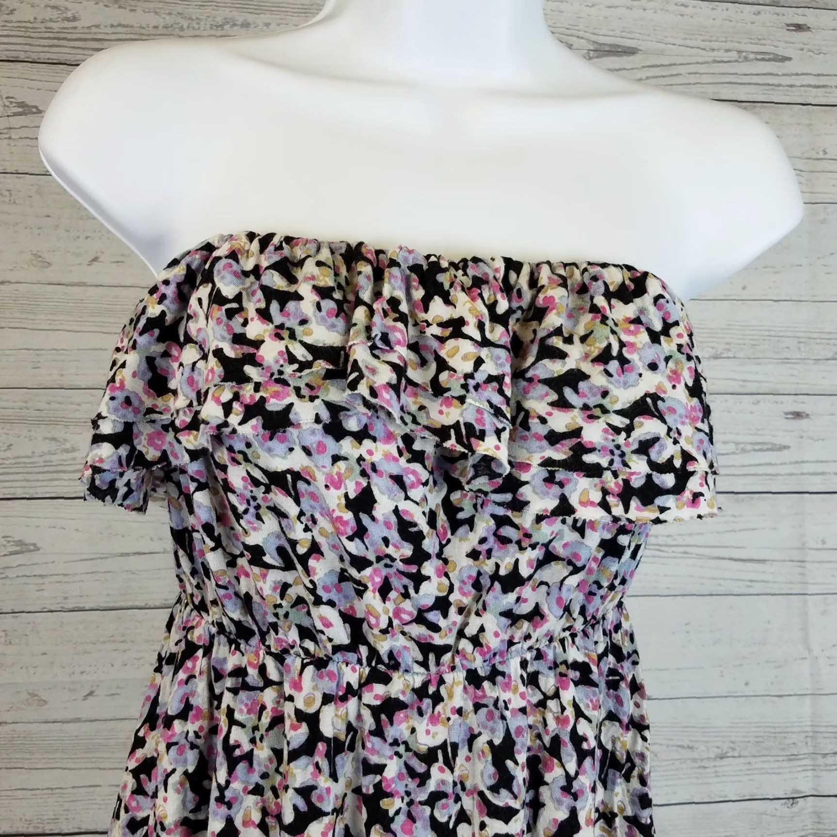 Vintage Kimchi Blue Womens Top Strapless Black Pink Ruﬄes Viscose Sz S Blouse Shirt Size S / US 4 / IT 40 - 4 Thumbnail