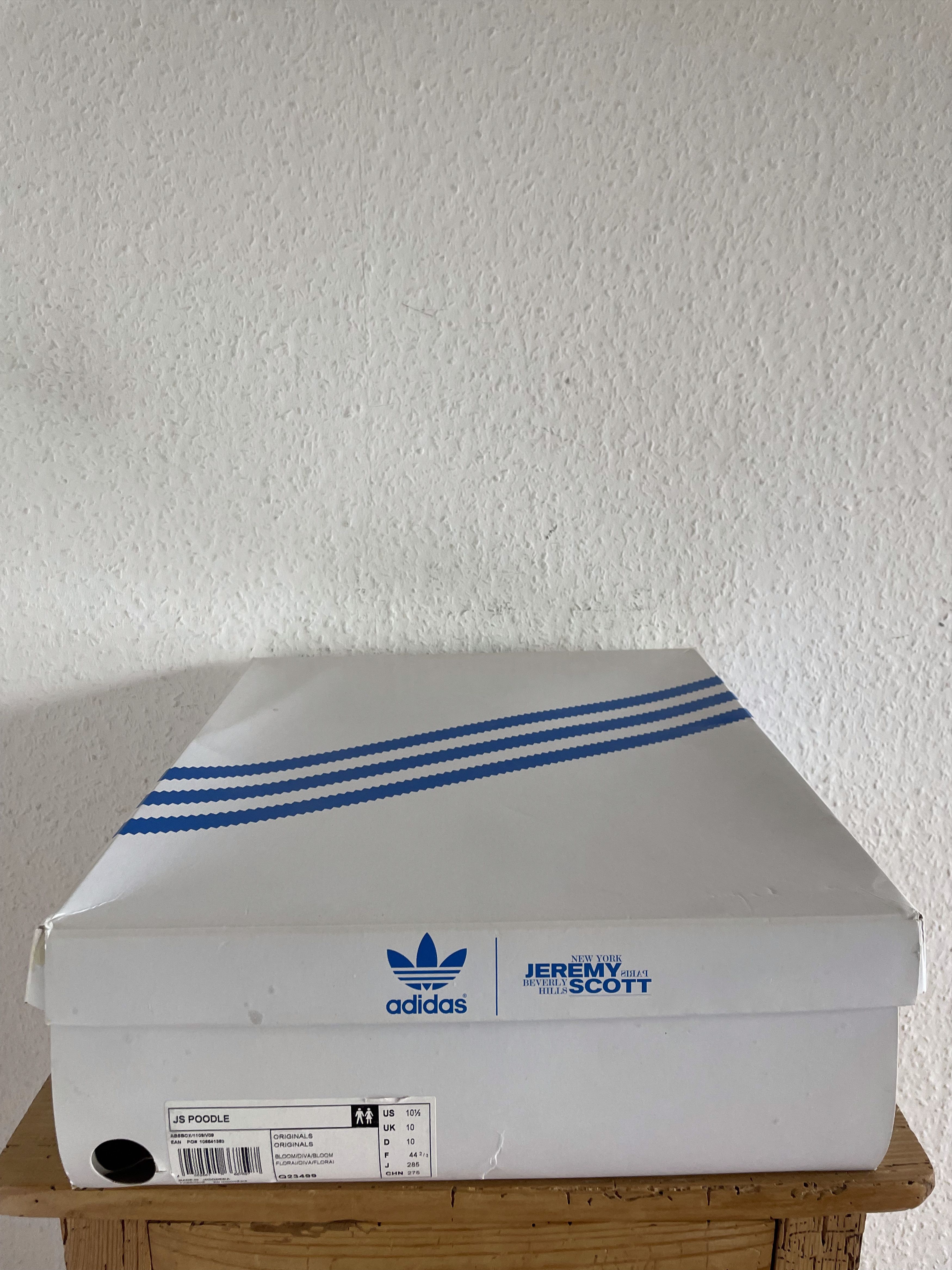 Adidas × Jeremy Scott JS Poodle Pink Fur Sneaker Size US 10 / EU 43 - 9 Thumbnail