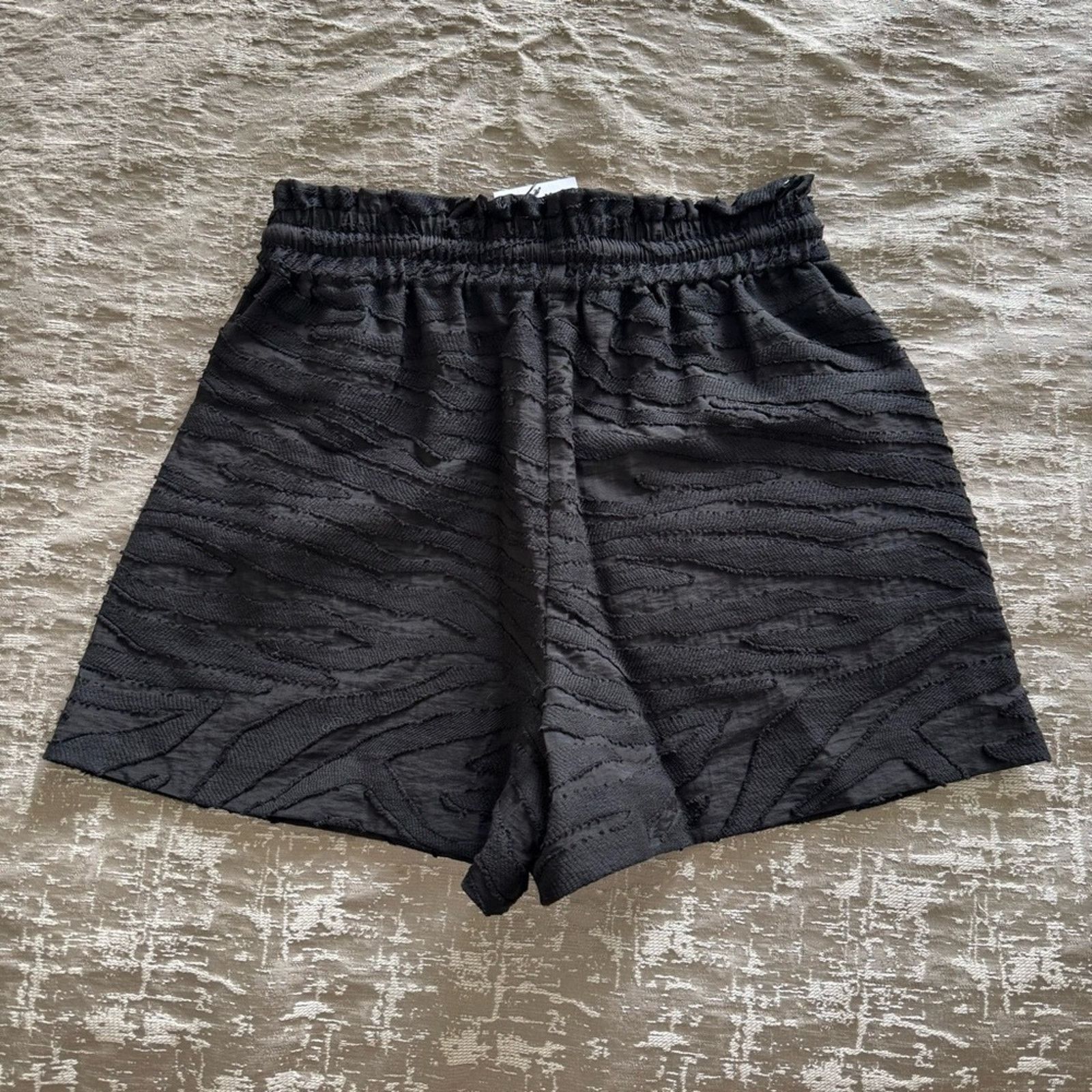 Iro NWT! IRO Black Textured High Waisted Shorts, Size 32 Size 24" / US 00 / IT 34 - 5 Thumbnail