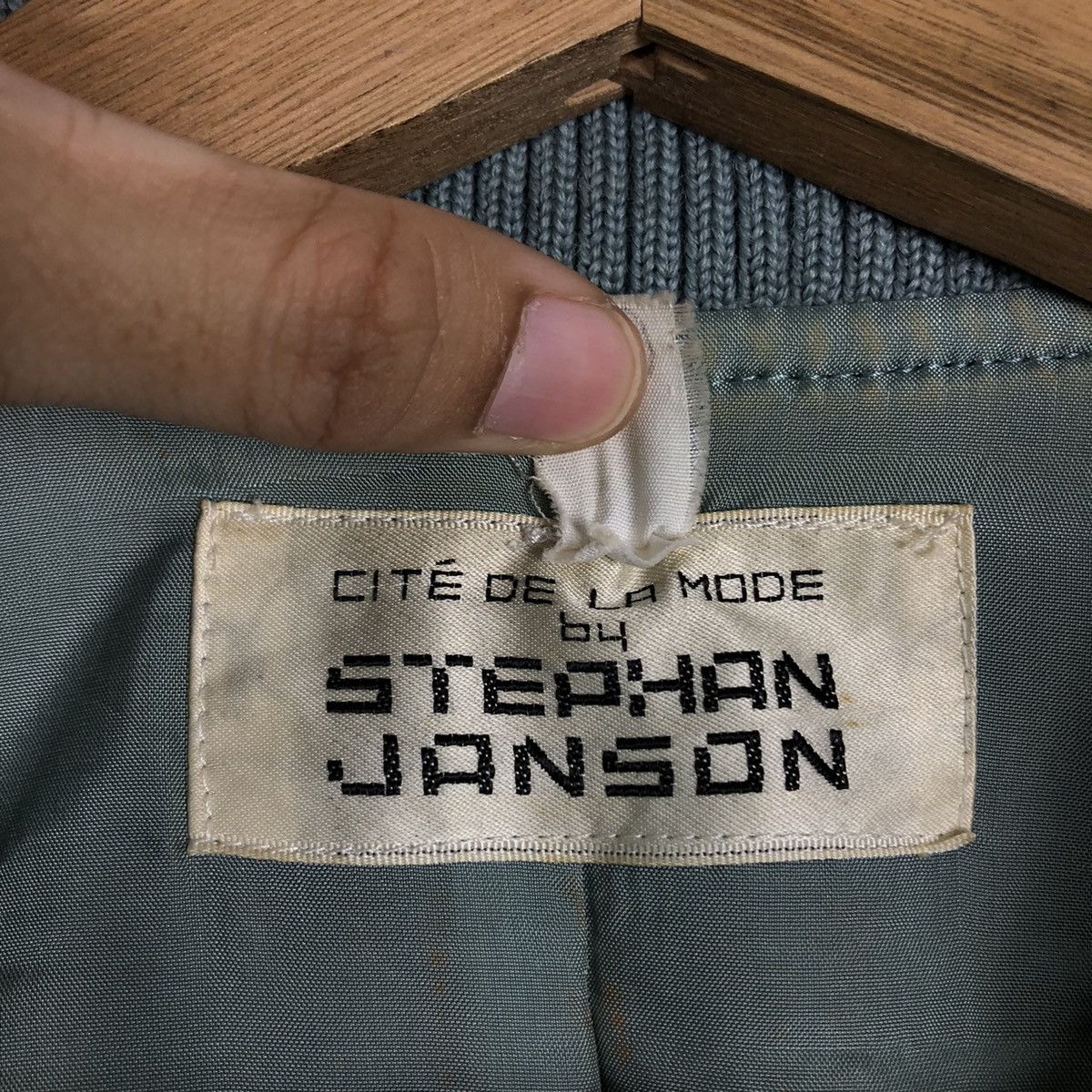 Japanese Brand 🔥90’s Velvet Bomber Jacket Design Stephan Janson Size US M / EU 48-50 / 2 - 13 Thumbnail