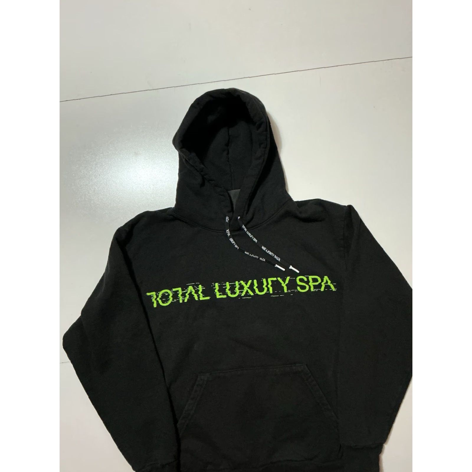 Vintage Total Luxury Spa Scanner Black Heavyweight Fleece Pullover Hoodie M Unisex Adults Size M Size US M / EU 48-50 / 2 - 3 Thumbnail