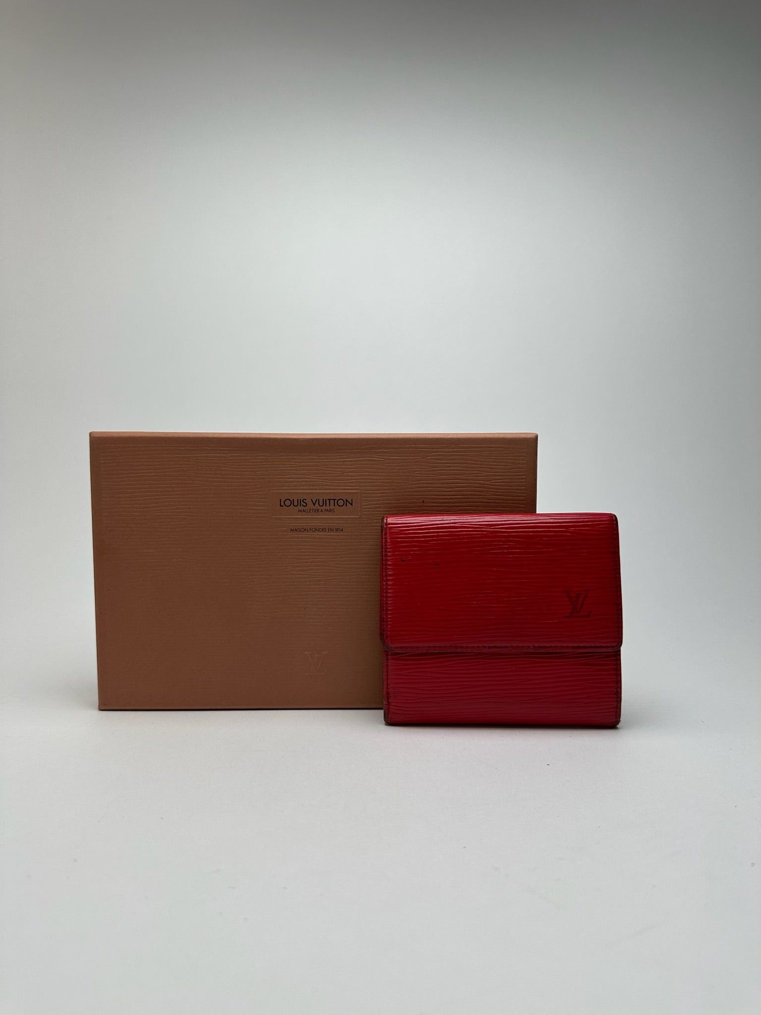 Louis Vuitton Vintage EPI Leather wallet red Size ONE SIZE - 1 Thumbnail