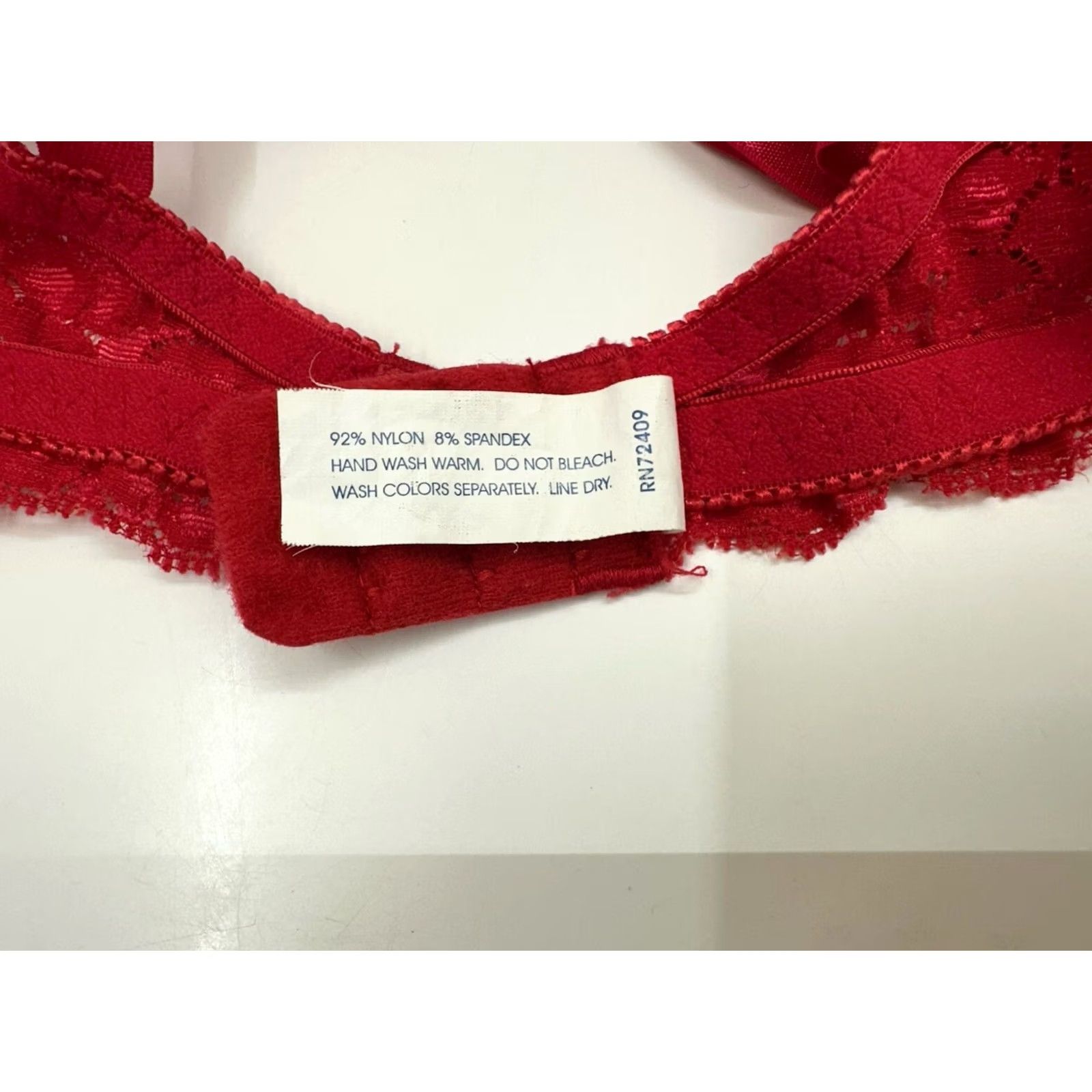 Vintage Unbranded Womens Bra 34B Red Lacey Underwired No Padding T-Shirt Bra Vintage No Size ONE SIZE - 4 Thumbnail