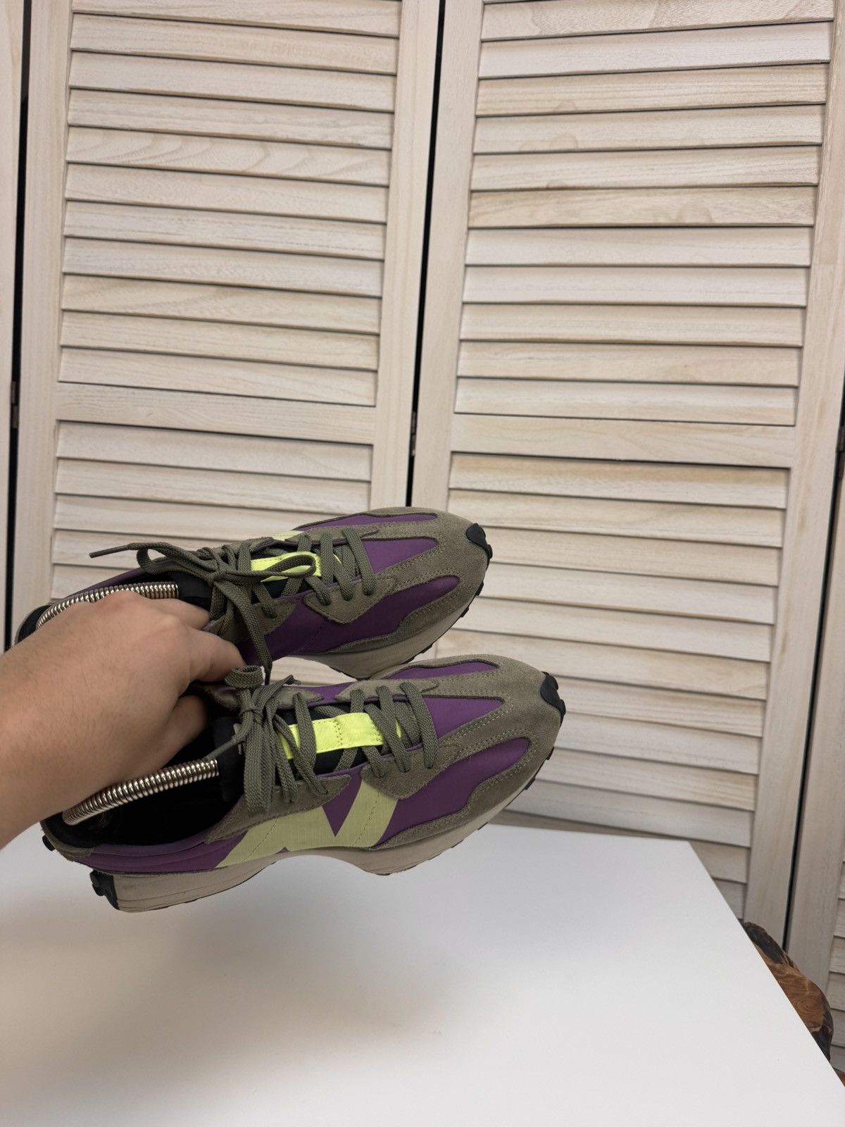 New Balance New Balance 327 Sour Grape Suede Low Top Men's Sneaker Size US 8.5 / EU 41-42 - 8 Thumbnail
