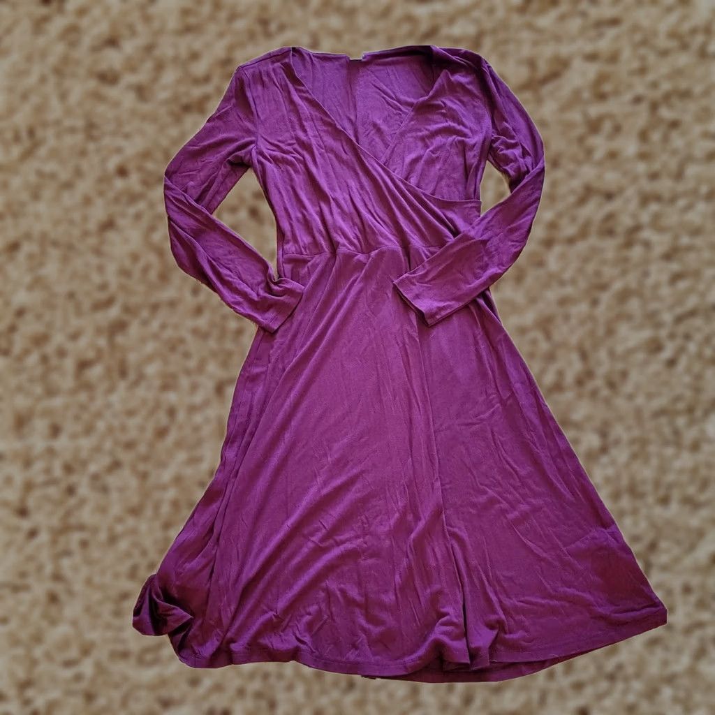 old navy purple dress Size Large Misses Sleeveless round neckline long sleeves heart pocket at chest drop waist full skirt relaxed fit defined drop waist full skirt hits above kneemachine wash according to the care instruction label . New & Trending! Purple Dresses