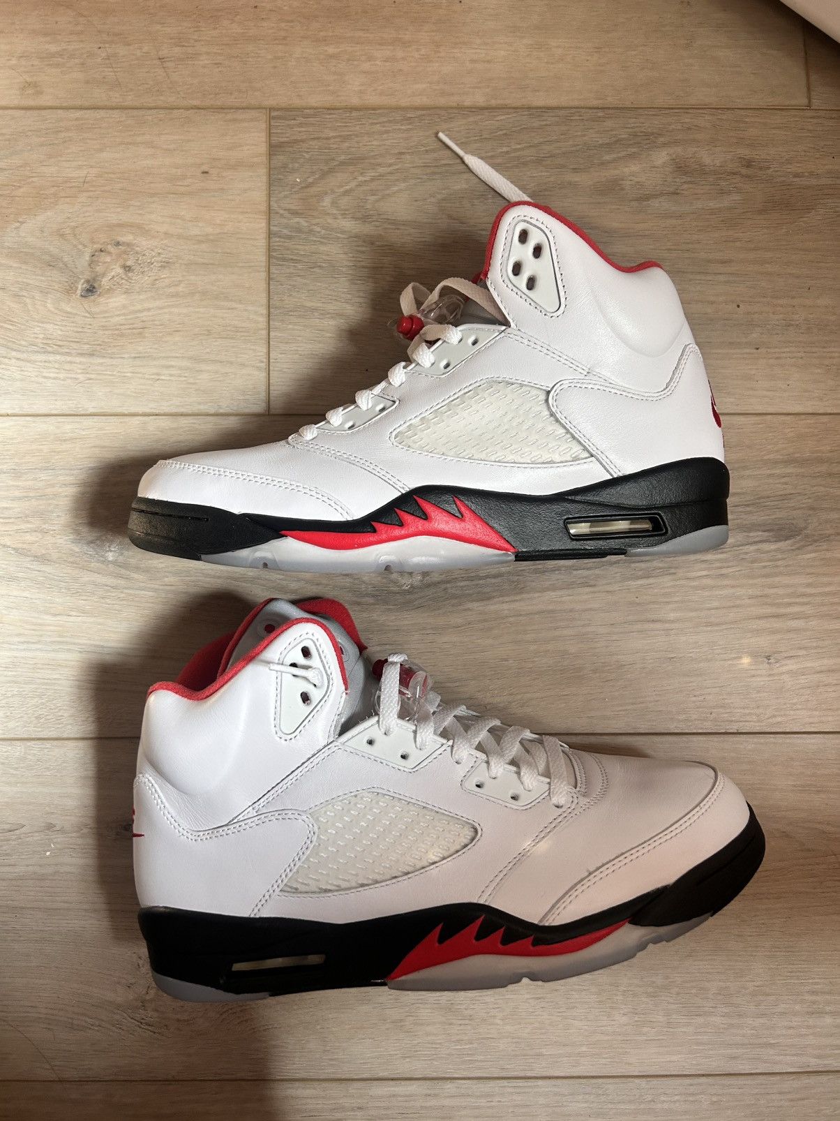 Jordan Brand × Nike Nike Air Jordan 5 Retro ‘White Fire Red’ 2020 Size US 10 / EU 43 - 1 Thumbnail