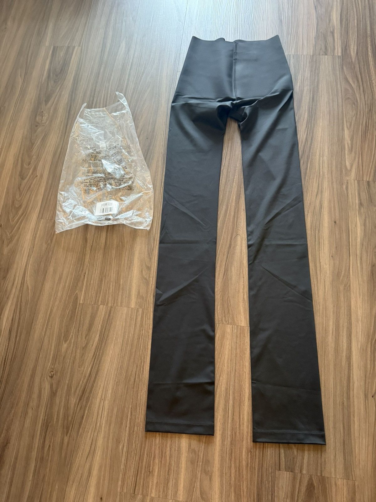 Balenciaga × Gap × Yeezy YEEZY GAP Engineered by Balenciaga 77 Flare Leggings -Smal Size 26" / US 2 / IT 38 - 6 Thumbnail