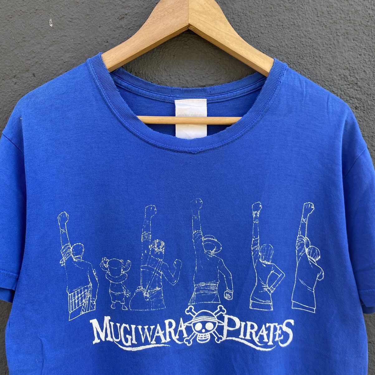 Anime Thrashed Faded Vintage Mugiwara Pirates One Piece Anime Tee Size US L / EU 52-54 / 3 - 2 Thumbnail