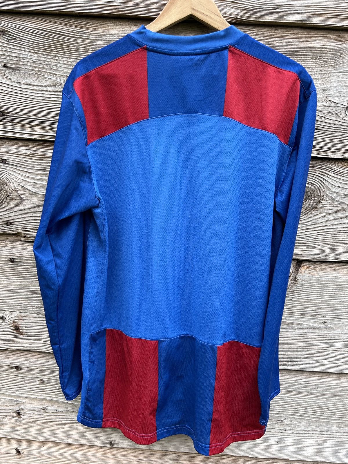 Nike Vintage Nike 2010/11 FC Barcelona Template Soccer Jersey Size US L / EU 52-54 / 3 - 4 Thumbnail