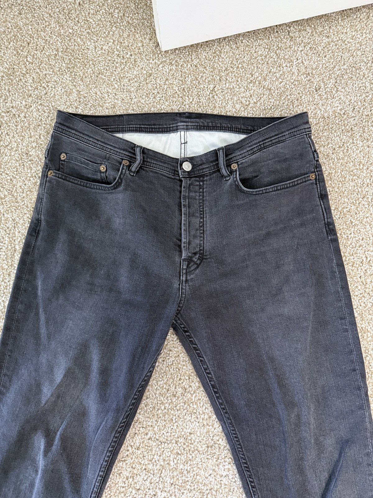 Acne Studios Acne Studios Black Faded Slim Tapered Jeans Size US 33 - 1 Thumbnail