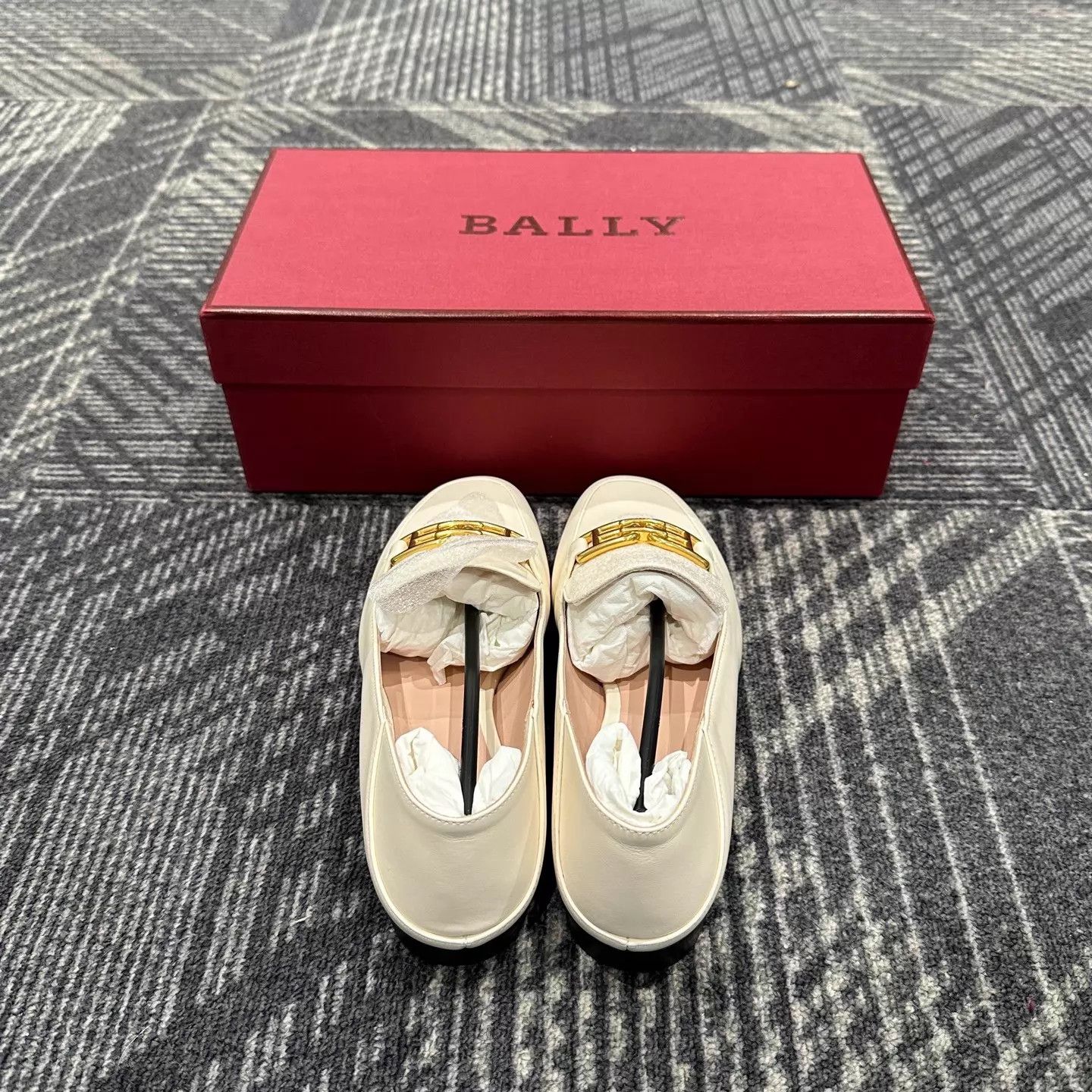 Bally Bally Ellah Flat Loafer EU35 New with box Size US 4.5 / IT 34.5 - 3 Thumbnail