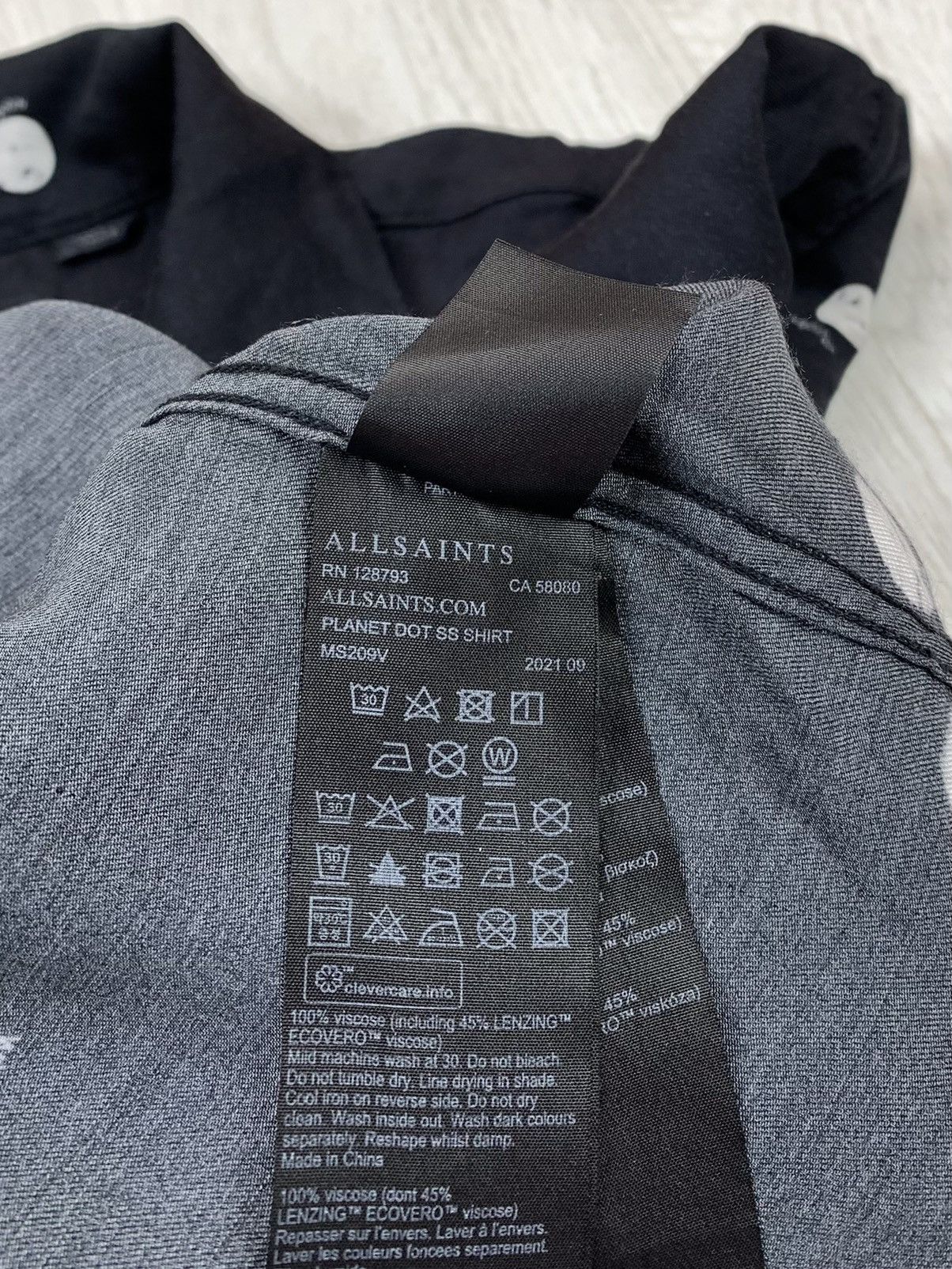 Allsaints Allsaints Planet Dot Short Sleeve Button Shirt Size S Size US S / EU 44-46 / 1 - 9 Thumbnail