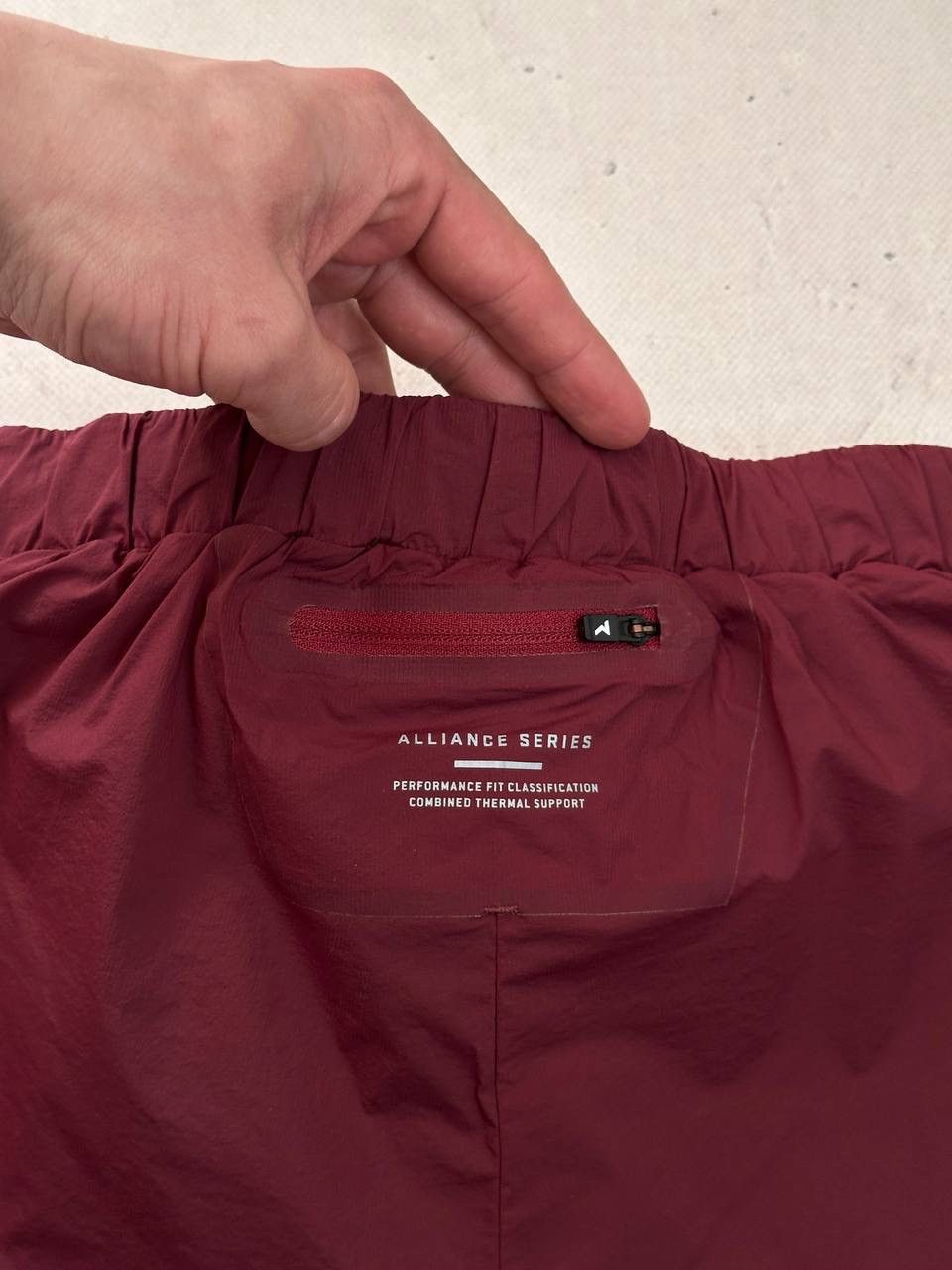 On Ryzon Alliance Series Running Shorts Burgundy Athletic Rapha Size US 30 / EU 46 - 10 Thumbnail
