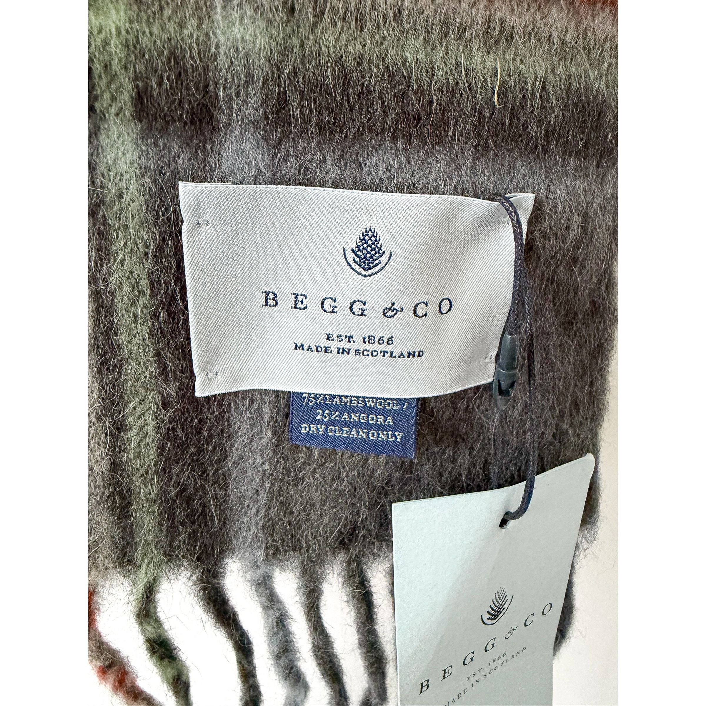 Begg x Co Begg X Co Jura Stuart Check Print Oversized Lambswool Angora Size ONE SIZE - 3 Thumbnail