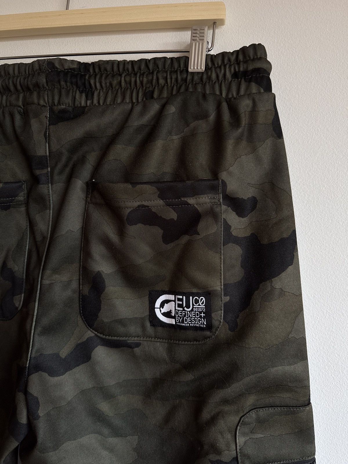 Ecko Unltd. Ecko Unltd. cargo camo shorts Size US 34 / EU 50 - 8 Thumbnail