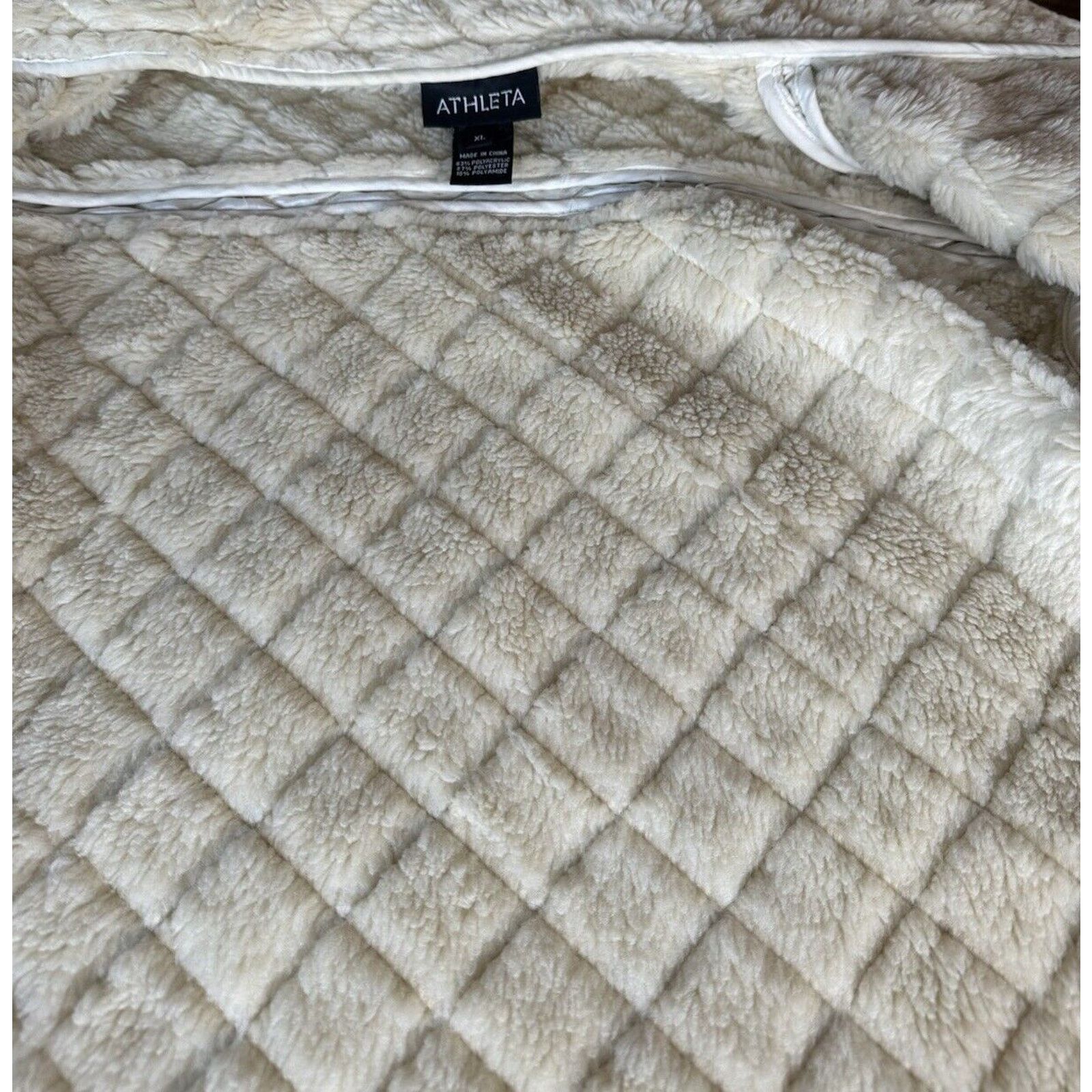Athleta Athleta Womens Quilted Jacket Ivory Sherpa Faux Fur Trim XL Size XL / US 12-14 / IT 48-50 - 11 Thumbnail
