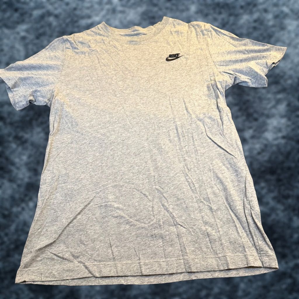 Nike Nike Gray T-Shirt Short Sleeve Crew Neck Basic Logo Tee Mens Small Size US S / EU 44-46 / 1 - 1 Thumbnail
