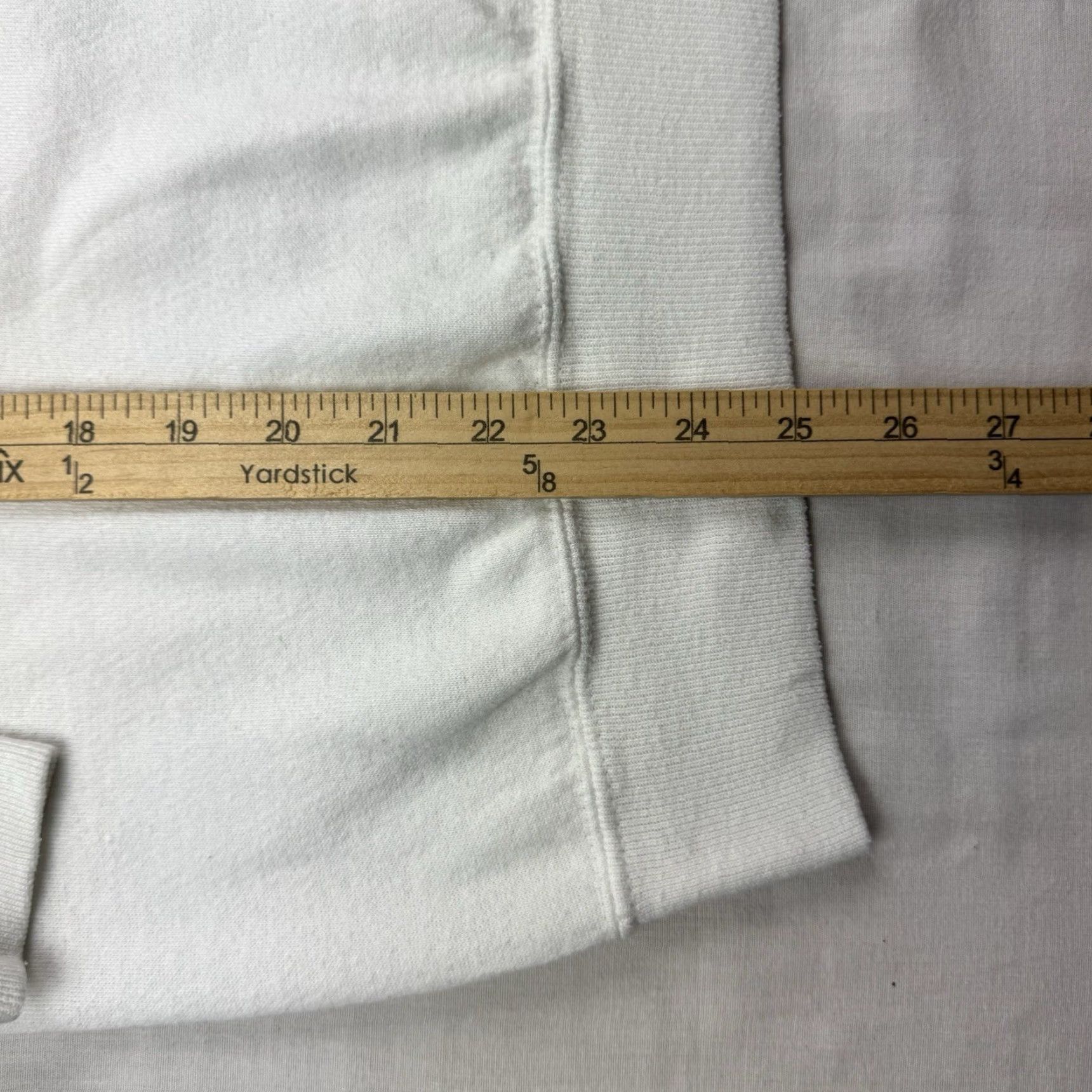 Vintage VINTAGE Bassett Walker Sweatshirt Main Selling Point: Ski 80s Bumper The Bump Adult XL White Mens Sweatshirt 1980s Ski Graphic Print Size US XL / EU 56 / 4 - 7 Thumbnail