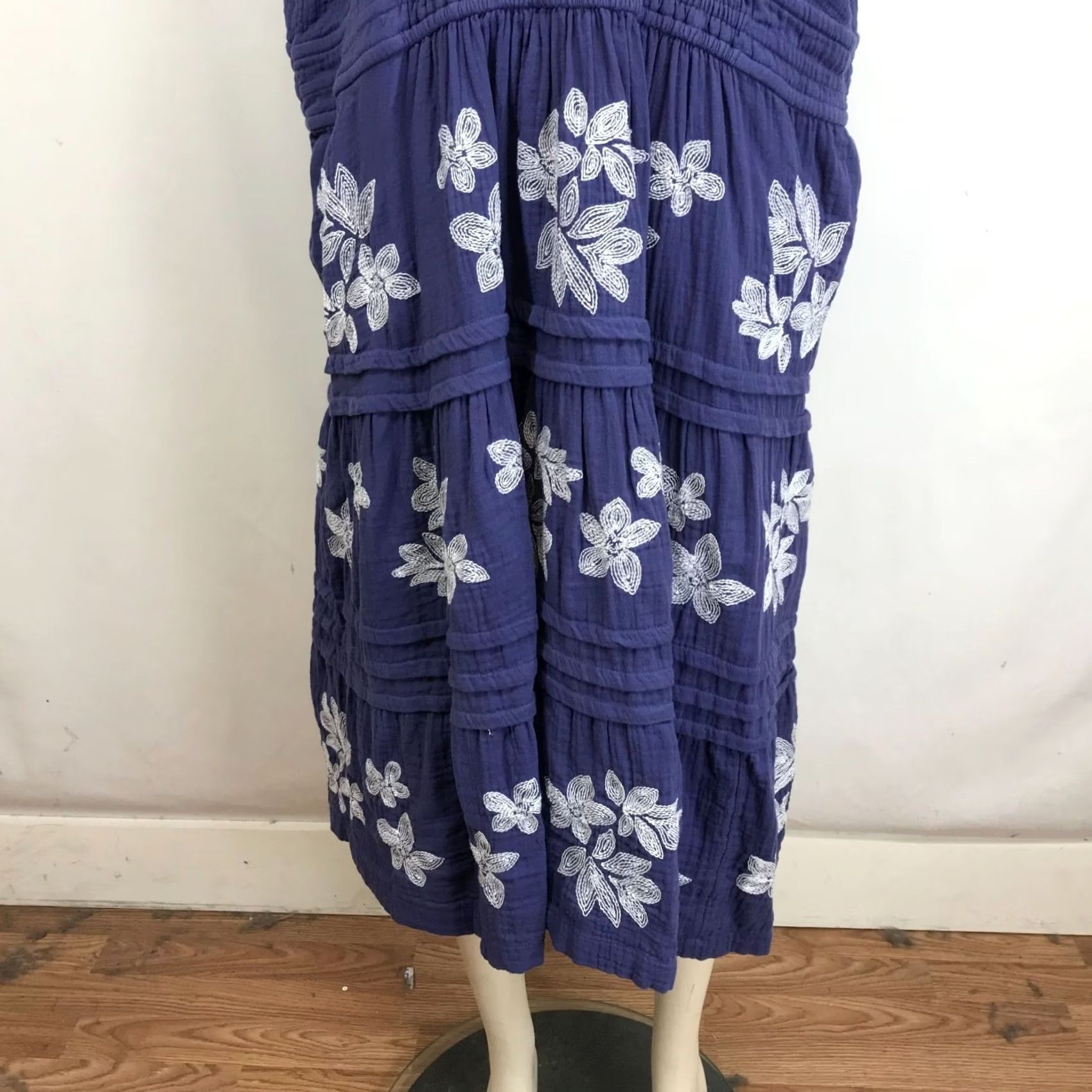 Vintage Draper's & Damon's Women's Petite XL Purple Embroidered Floral Ruffle Dress Dress, Petite, Purple, Fit & Flare, Short, Womens, PXL Size XL / US 12-14 / IT 48-50 - 3 Thumbnail