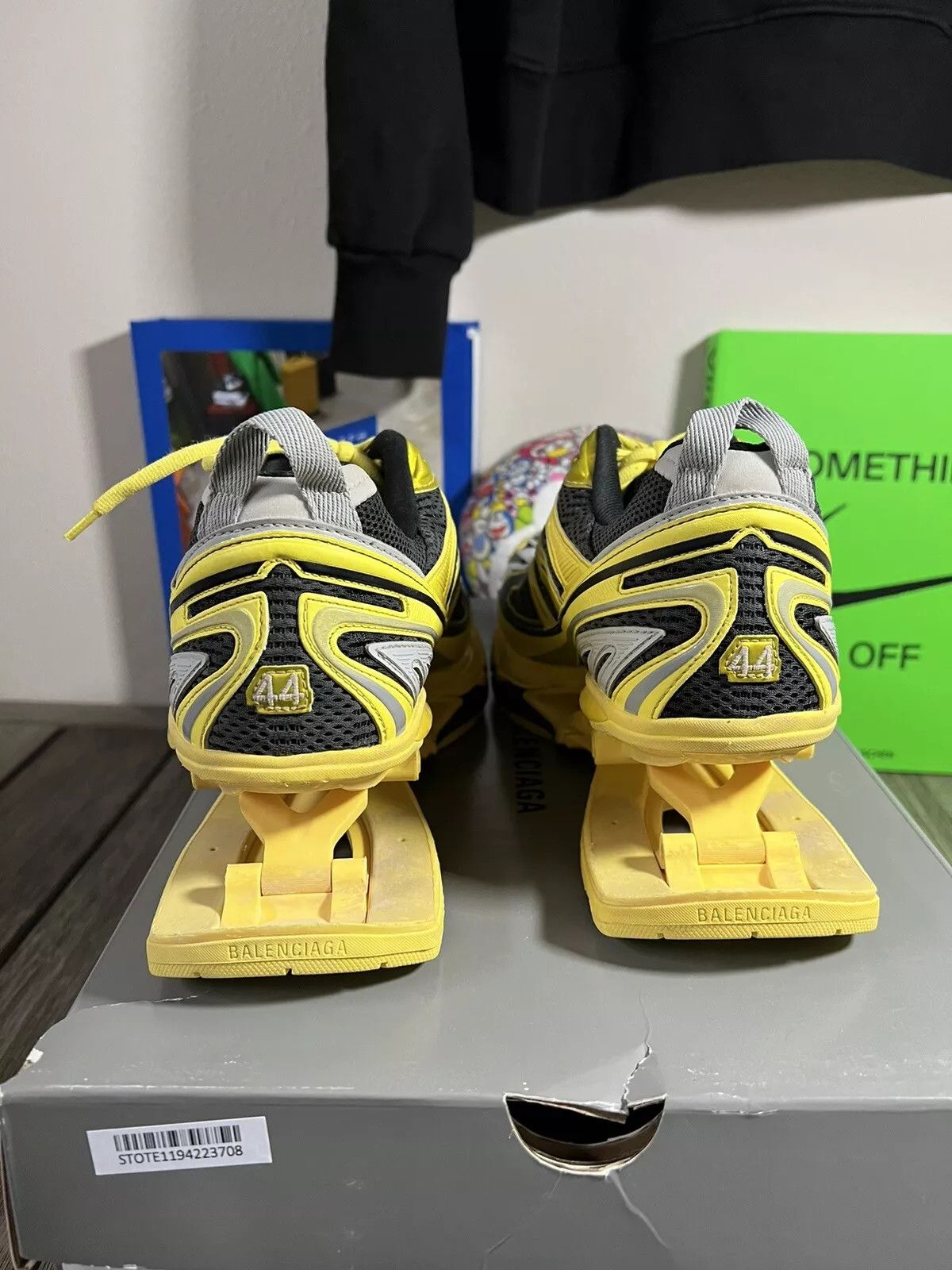 Balenciaga Balenciaga X Pander Yellow Sneakers Size 44 Size US 11 / EU 44 - 6 Thumbnail