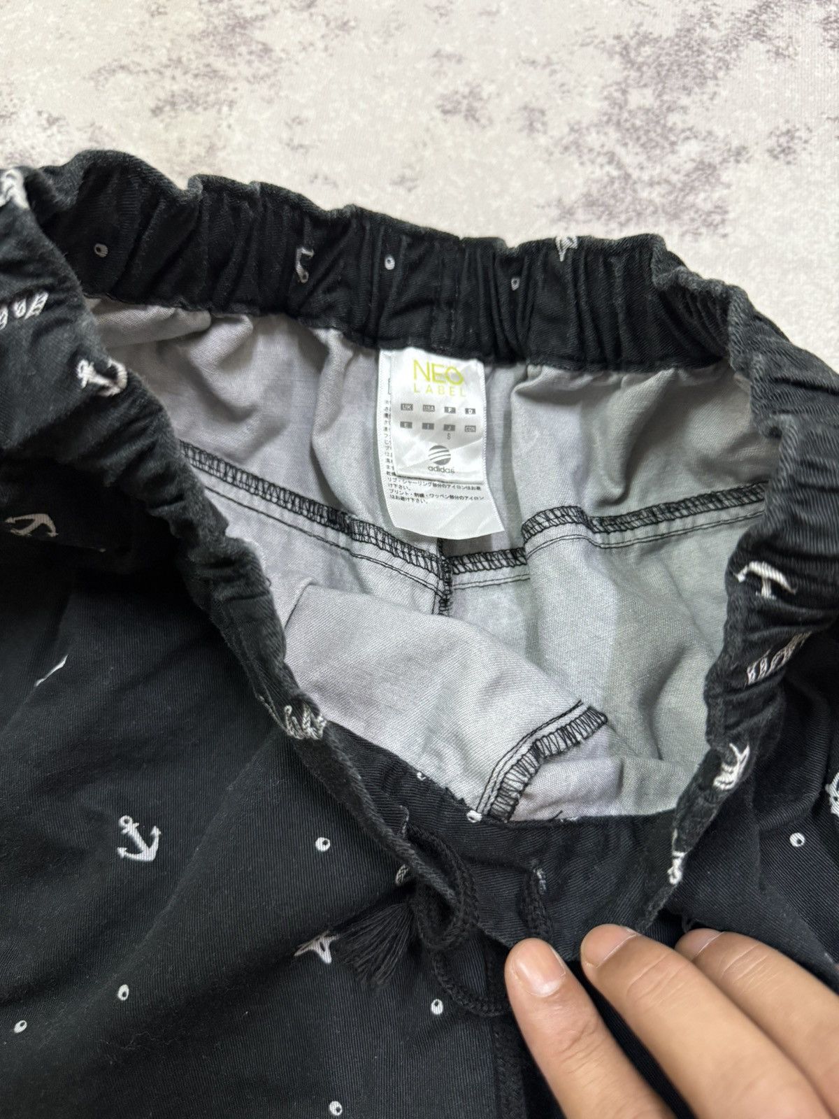 Adidas Adidas Neo Label Fullprint Short Pants Size 24" / US 00 / IT 34 - 6 Thumbnail