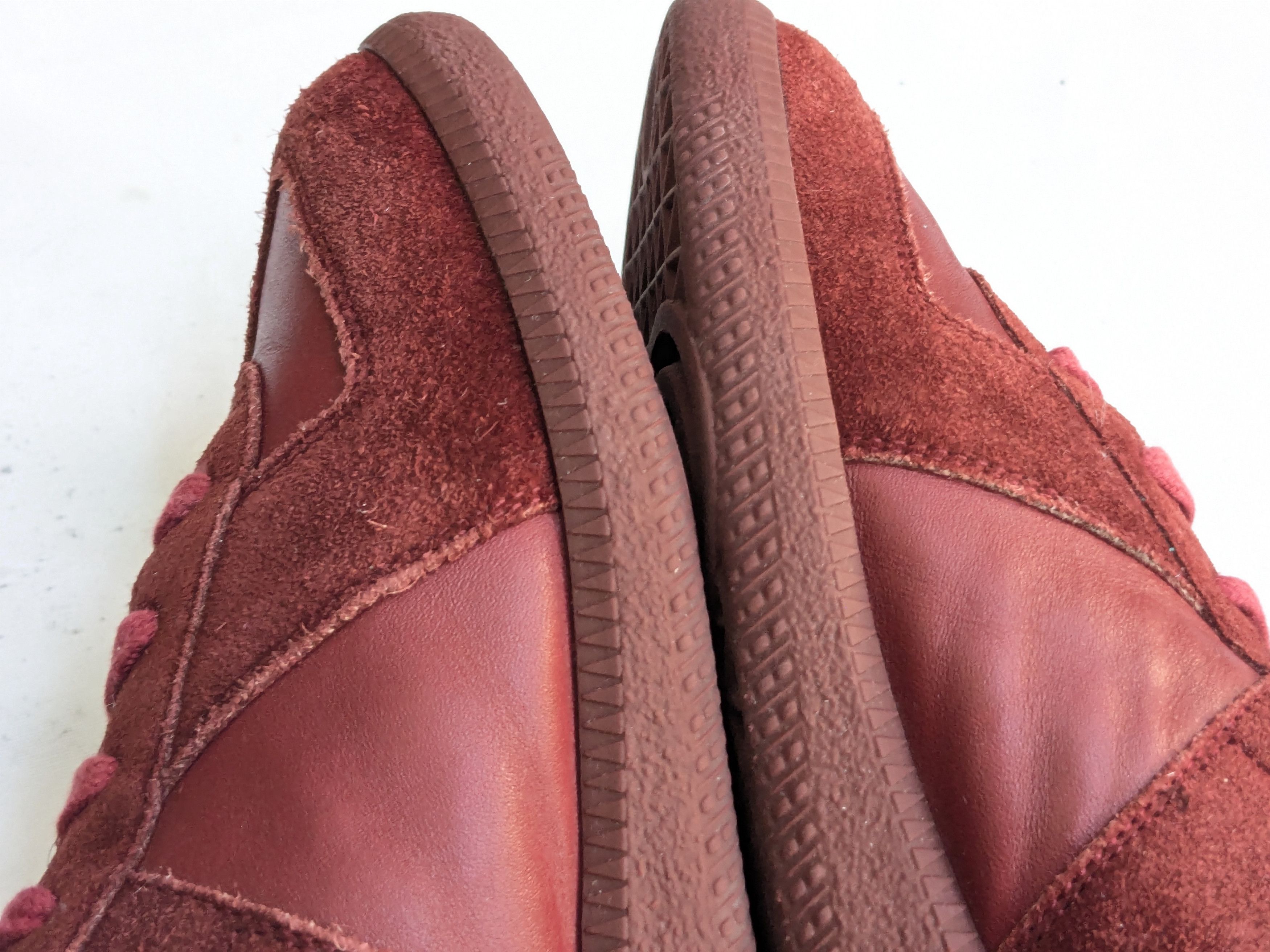 Maison Margiela Maison Margiela GAT Replica Burgundy 10 43 Low Tops Size US 10 / EU 43 - 8 Thumbnail