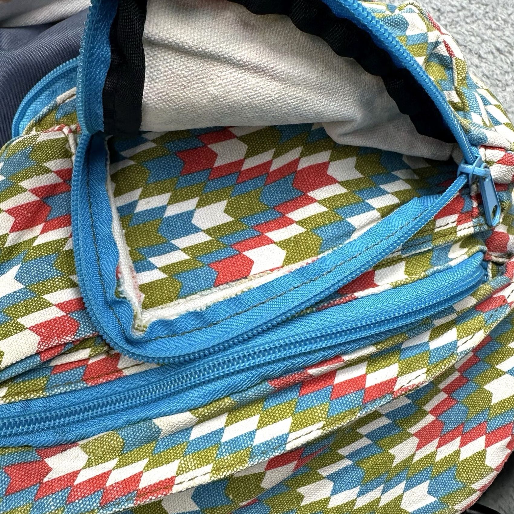 KAVU KAVU Rope Bag Sling - Multicolor Geometric Pattern Travel Backpack Size ONE SIZE - 6 Thumbnail