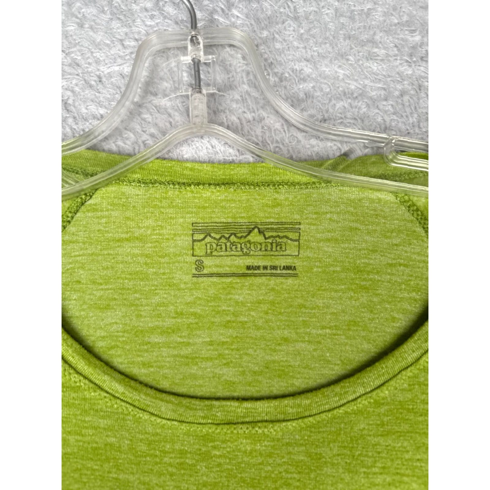 Patagonia Patagonia Shirt Women S Green 3/4 Sleeve Crew Neck Polyester Jersey Basic Casual Shirt Womens Size S / US 4 / IT 40 - 6 Thumbnail