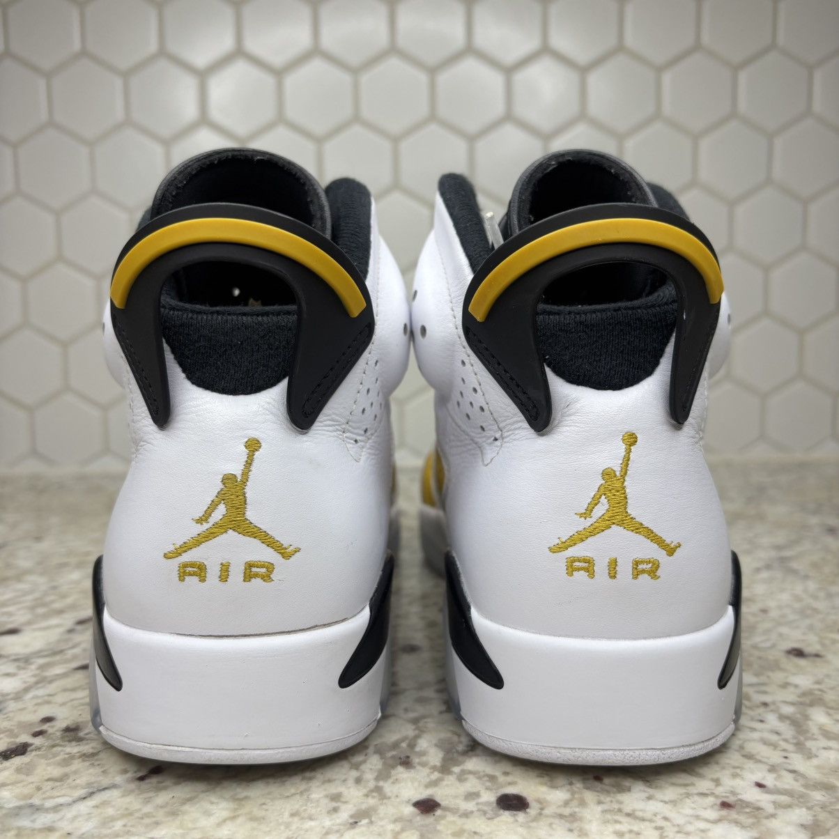Jordan Brand Size 8.5 - Air Jordan 6 Retro Yellow Ochre CLEAN W/Box Size US 8.5 / EU 41-42 - 14 Thumbnail
