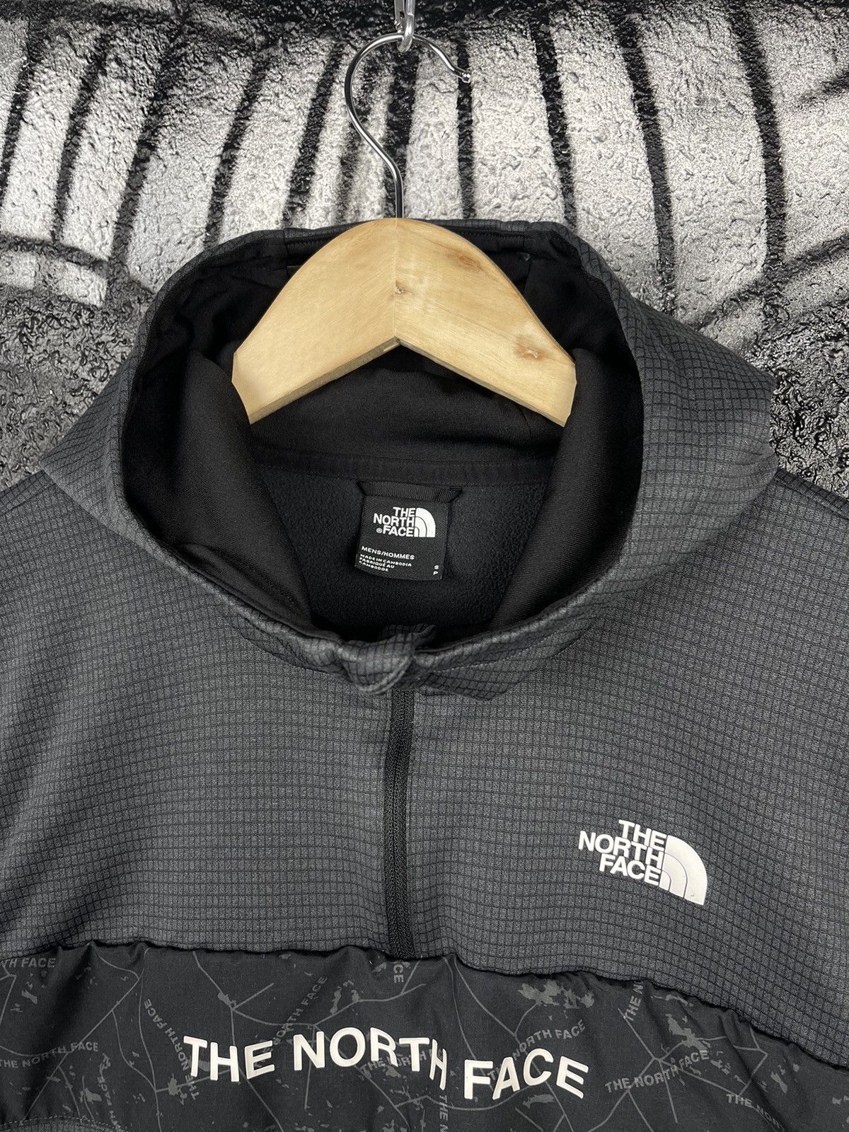 The North Face The North Face Front Logo Grey Hoodie Men’s Size Small Size US S / EU 44-46 / 1 - 4 Thumbnail