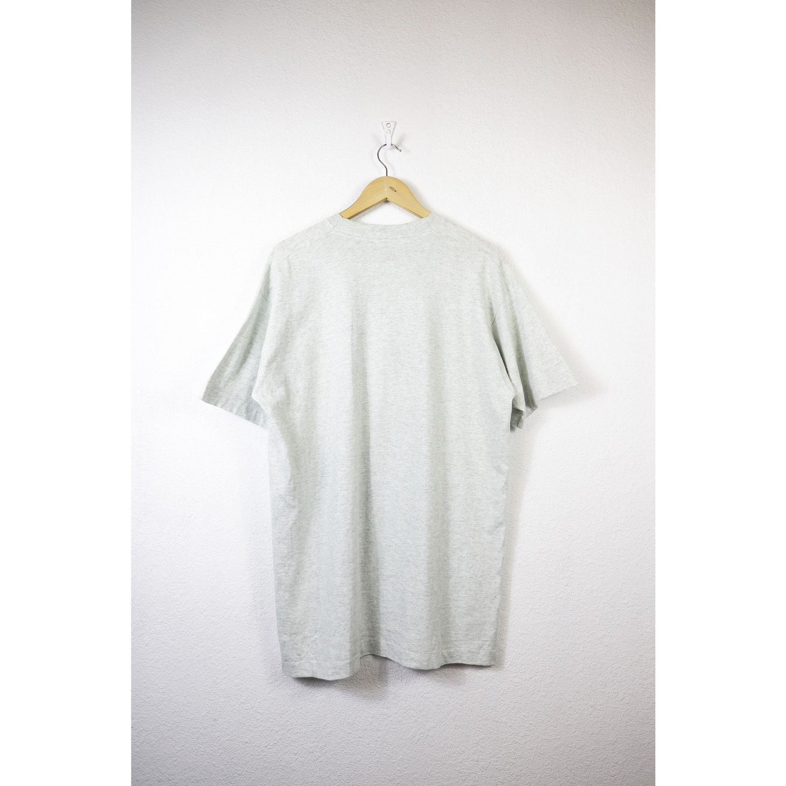 Vintage Vintage 1990 Yellowstone Timber Wolf Graphic Tee T-shirt 90s Size US XL / EU 56 / 4 - 8 Thumbnail