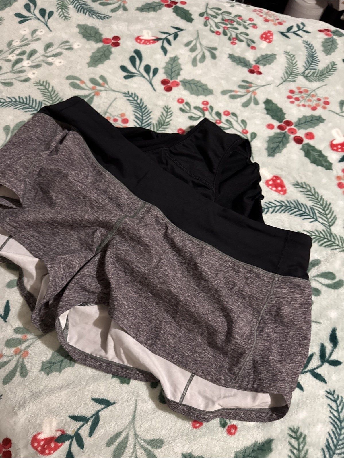 Lululemon Lululemon Women’s Size 10 Shorts Size 22" - 6 Thumbnail