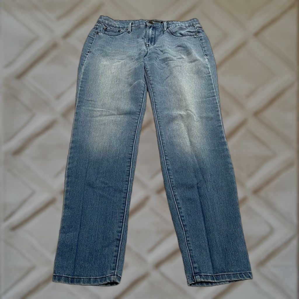 Denime Kardashian Kardashian Kourtney Jegging Denim Jeans Blue Medium 31x29 Womens Regular Jeans, 5-Pocket Design, Ballpark? (Oops) Size 32" / US 10 / IT 46 - 1 Thumbnail